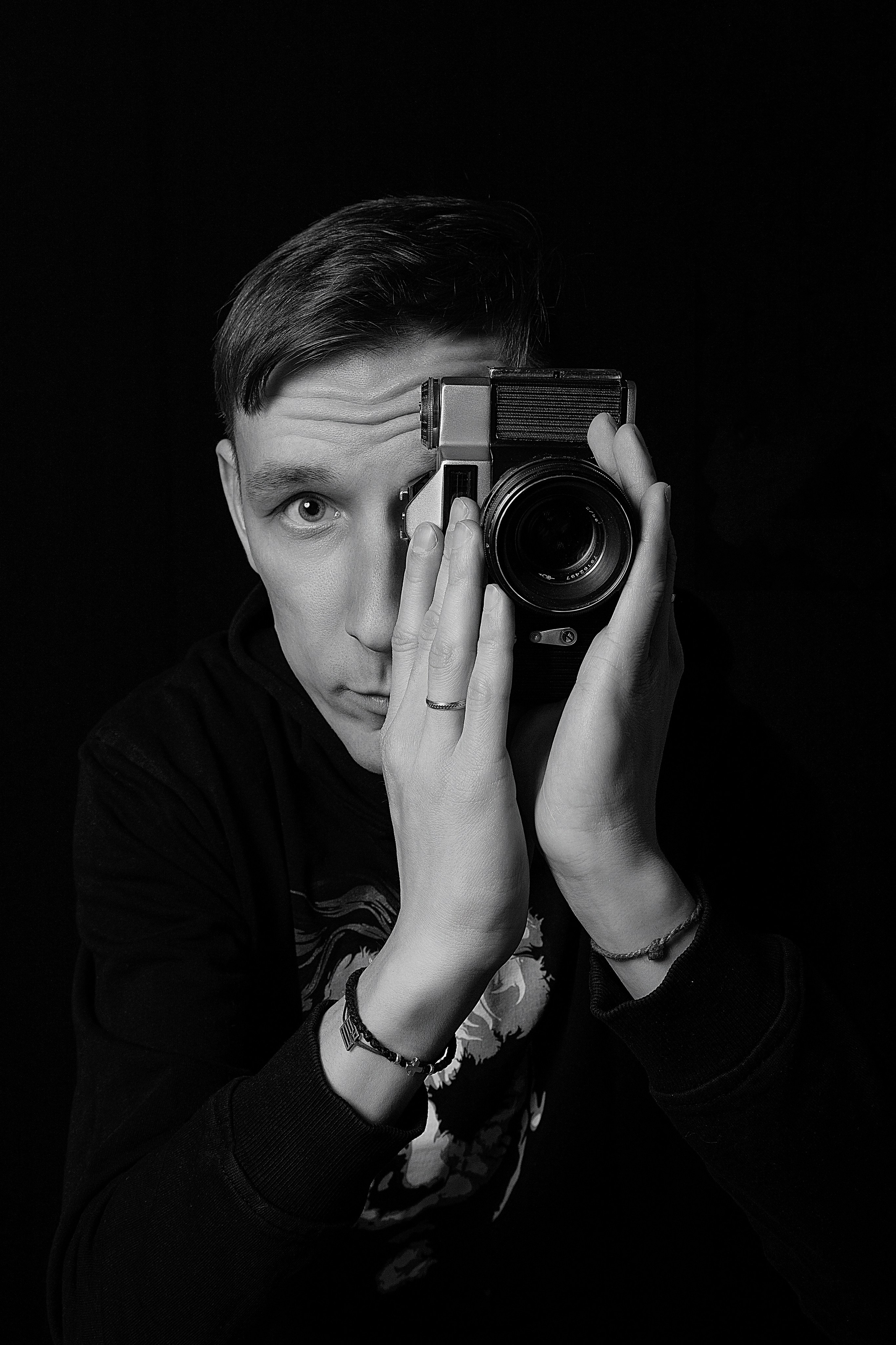 Психологический фотопортрет. Индивидуальная, частная, личная портретная фотосессия в Москве. Фотограф Полозов 