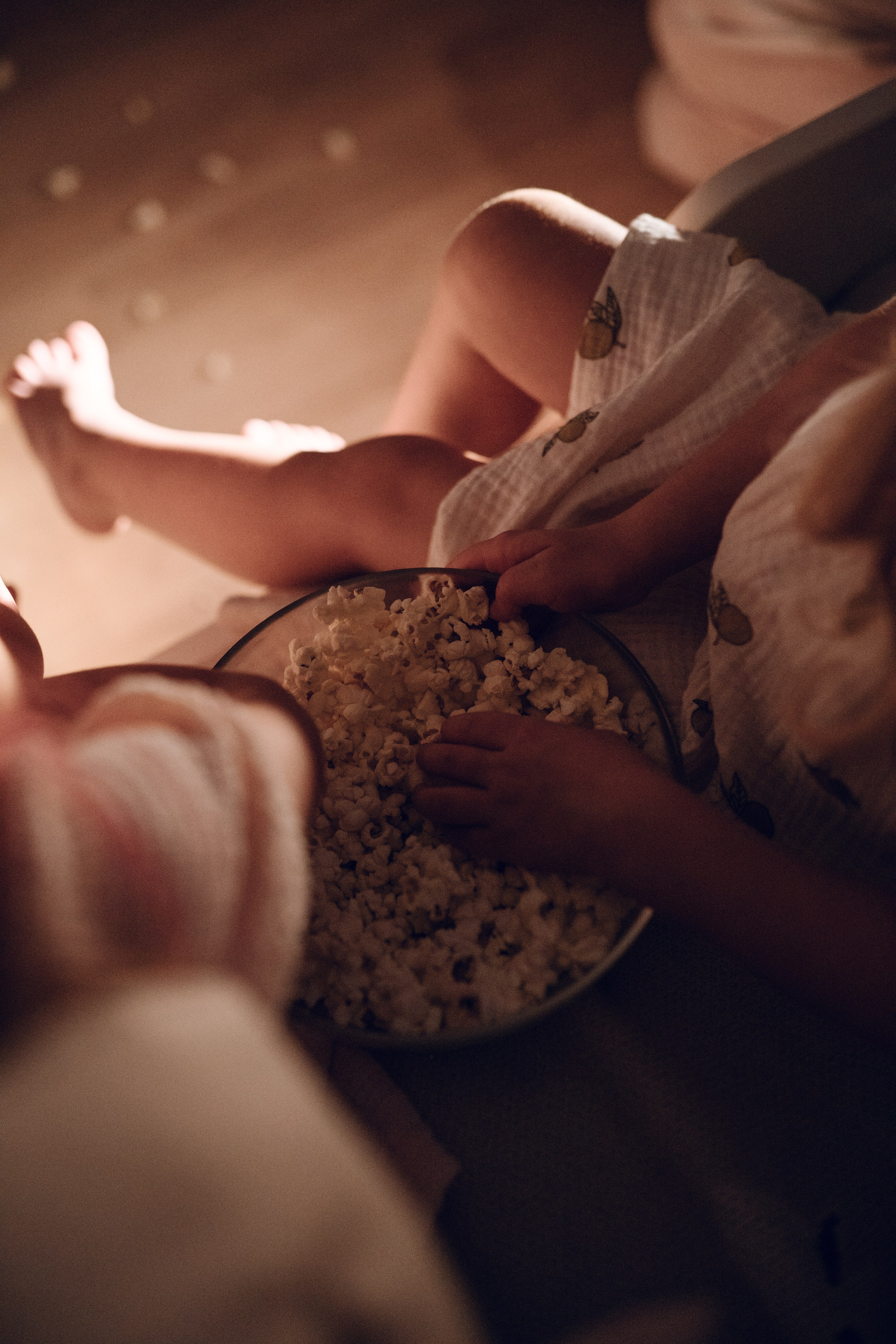 Контент для бренда детских устройств Lumicube. Семейный фотограф в Москве Лилия Лебедева