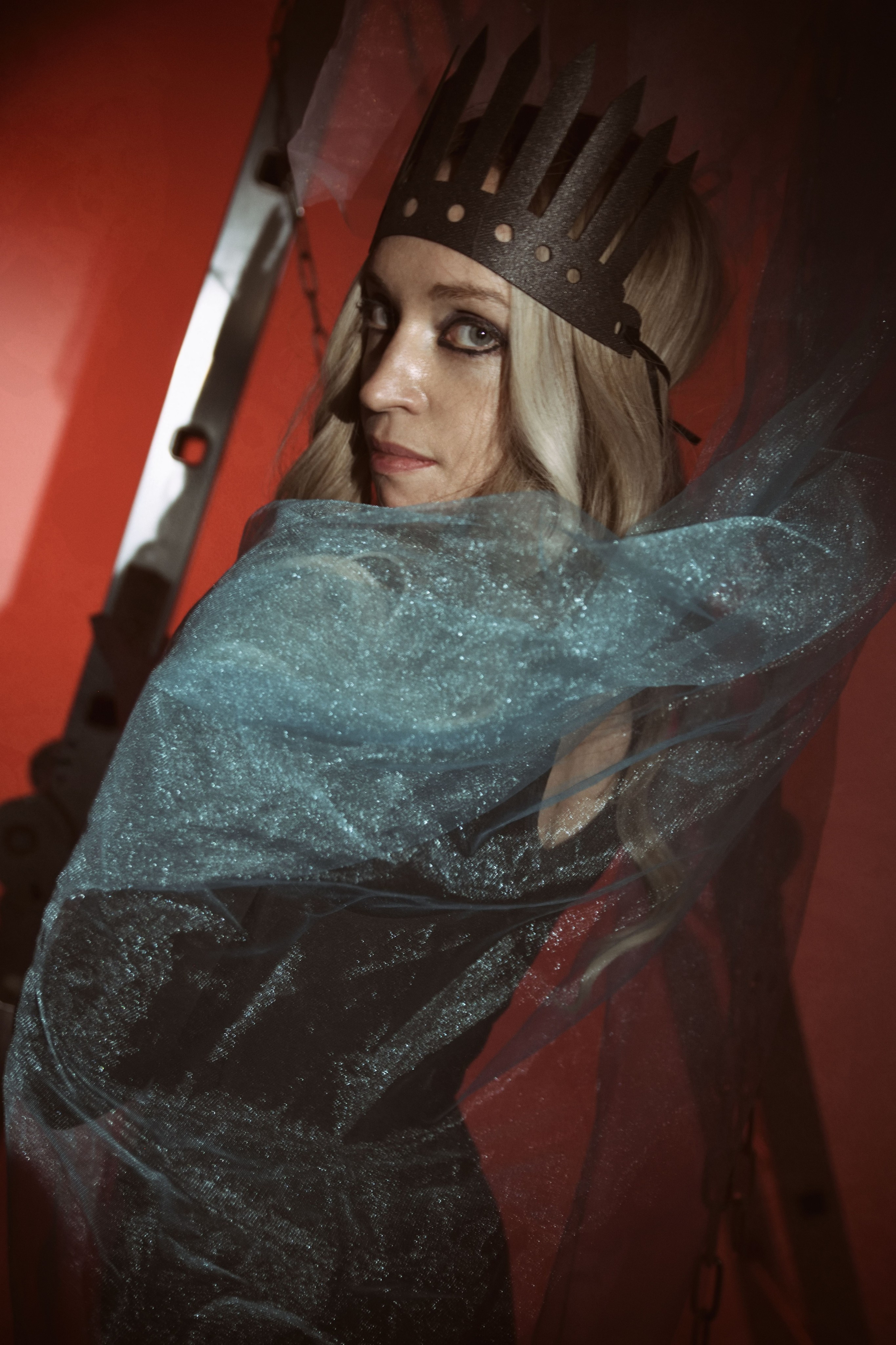 NEO-TSAREVNA. Yulia Yurchevskaya | Art Director & Visual Visionary
