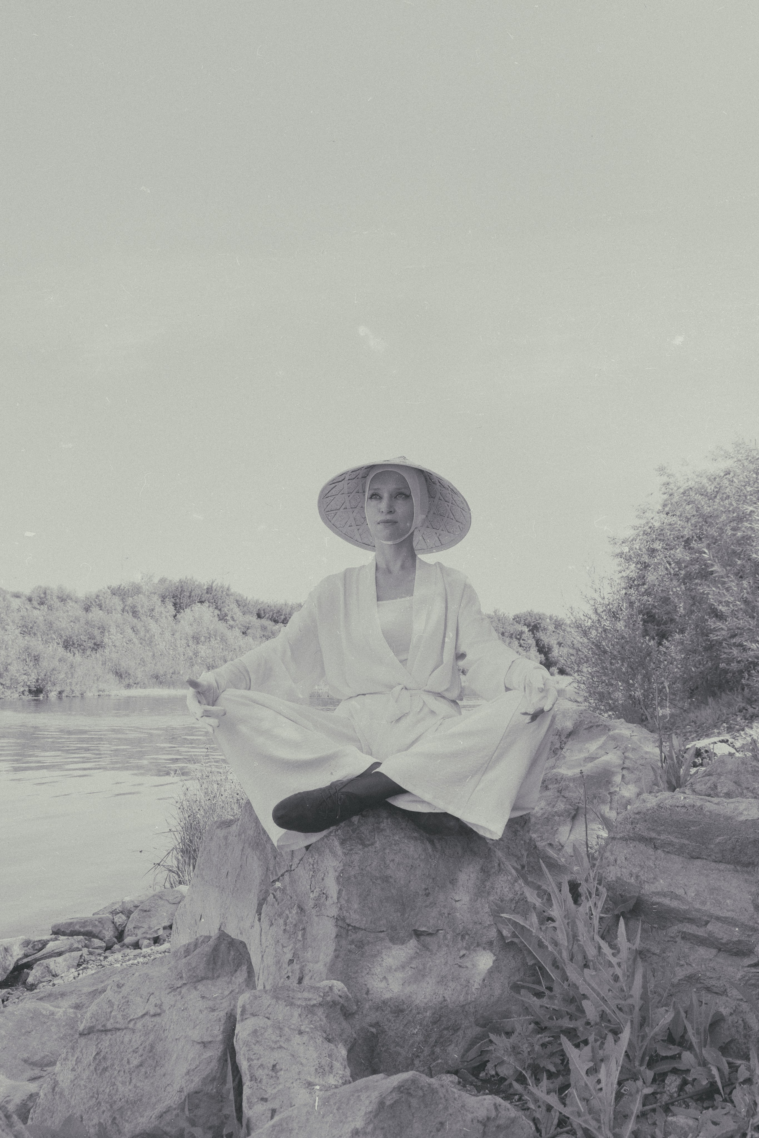 THE WHITE SHADOW. Yulia Yurchevskaya | Art Director & Visual Visionary