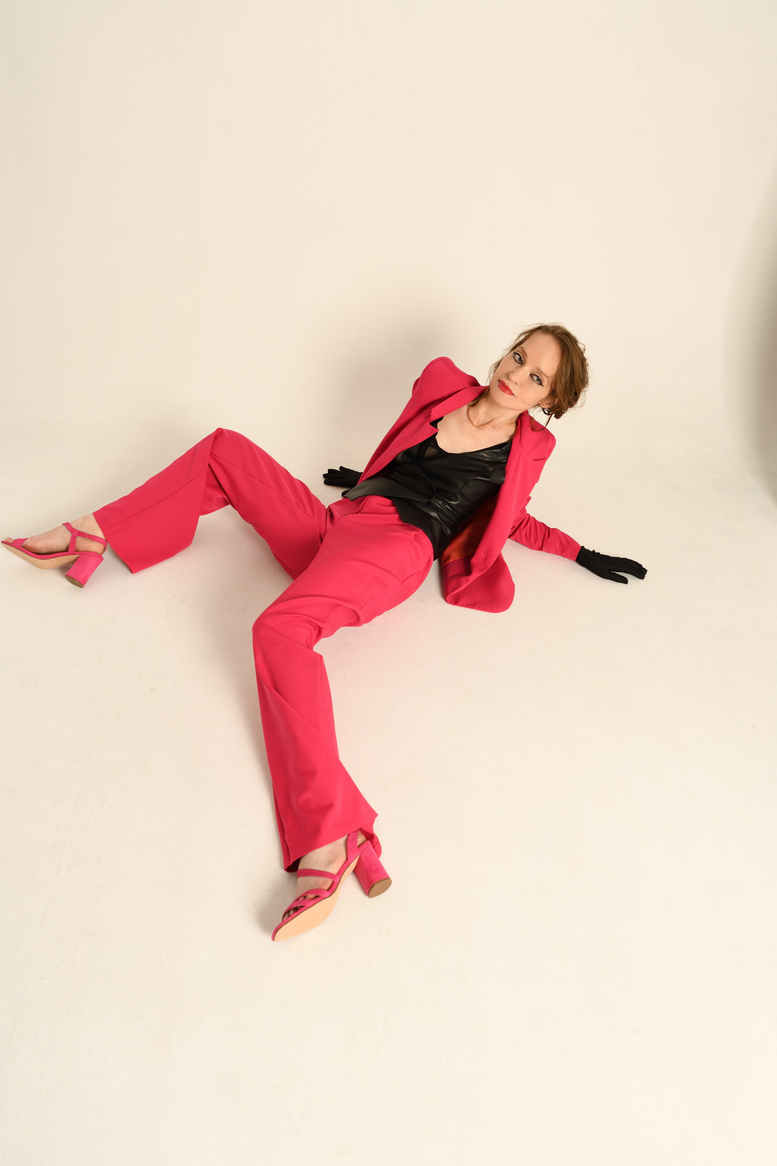 MAGENTA POWER. Yulia Yurchevskaya | Art Director & Visual Visionary