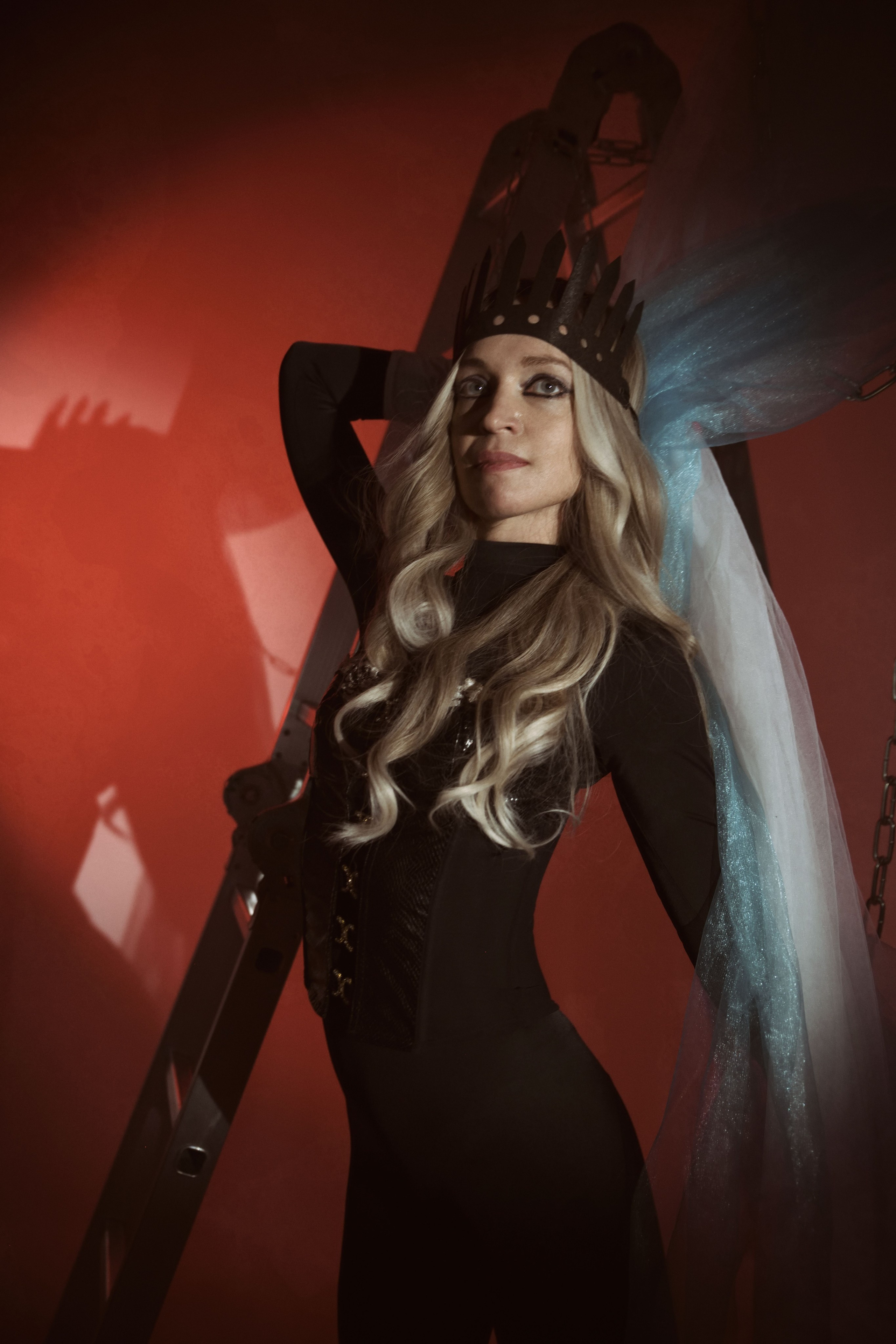 NEO-TSAREVNA. Yulia Yurchevskaya | Art Director & Visual Visionary