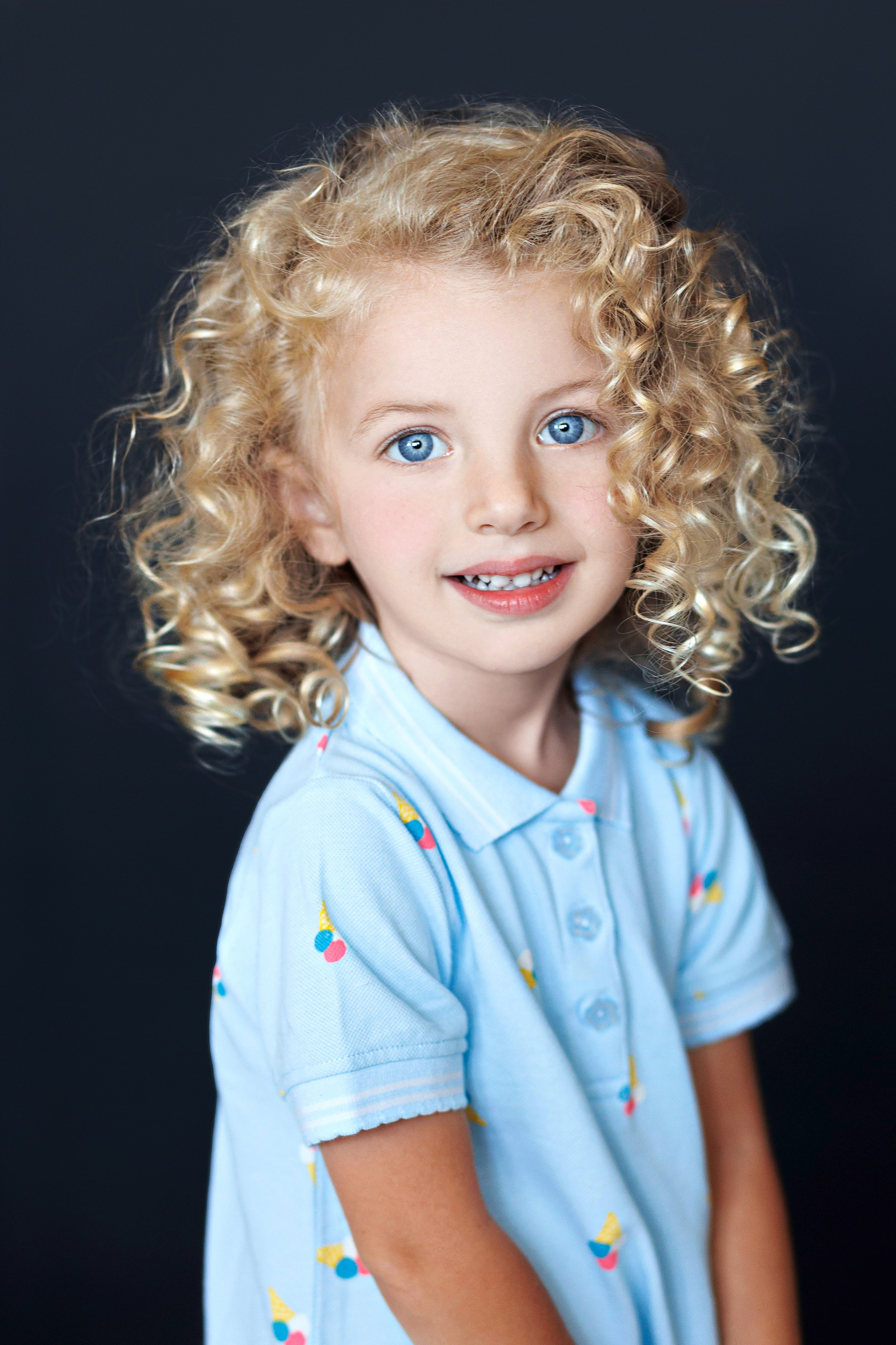 База моделей. Фотограф Полина Закирова