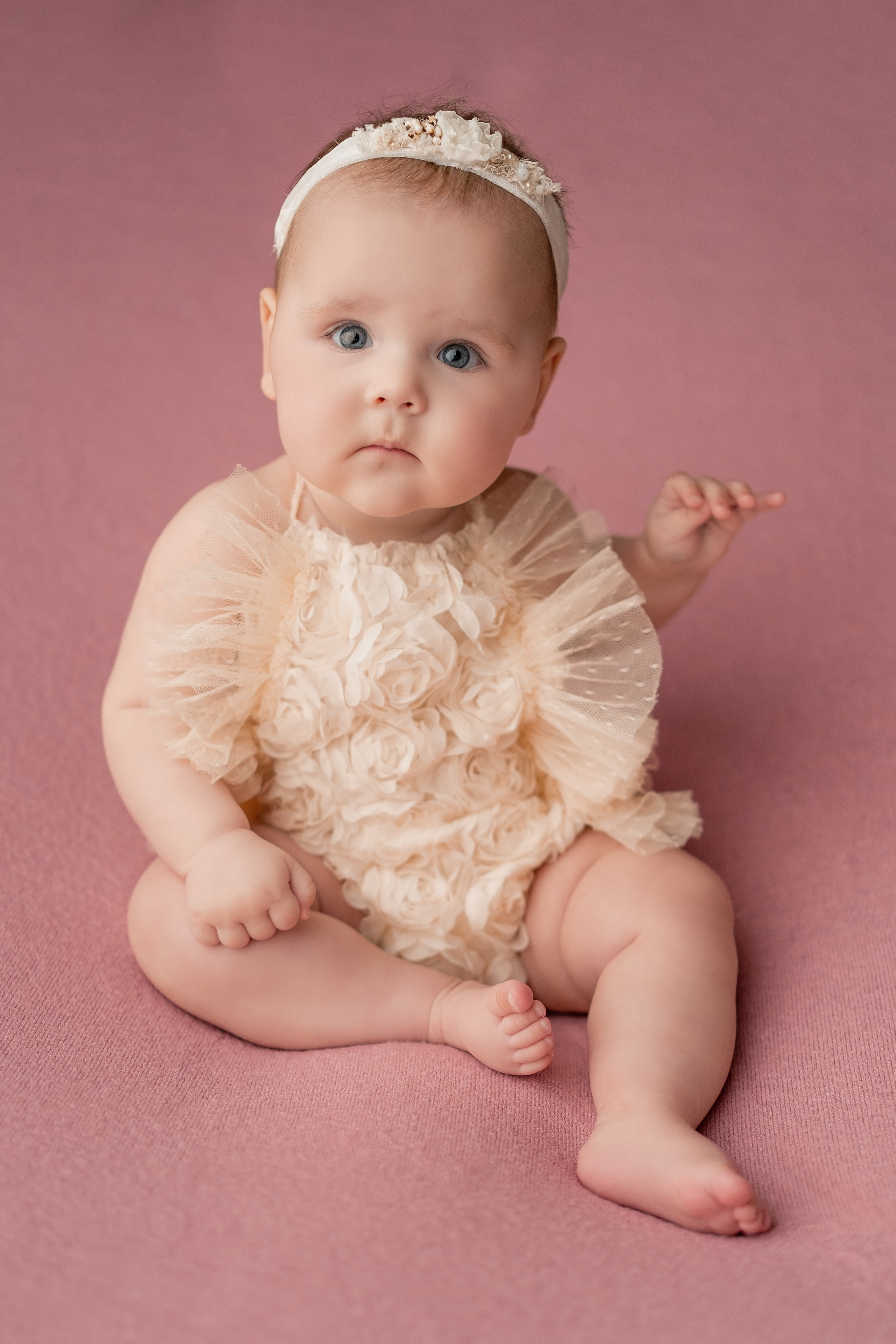 Фотосессия малыша до года. Ньюборн и детский фотограф в Южно-Сахалинске Ирина Симанович
