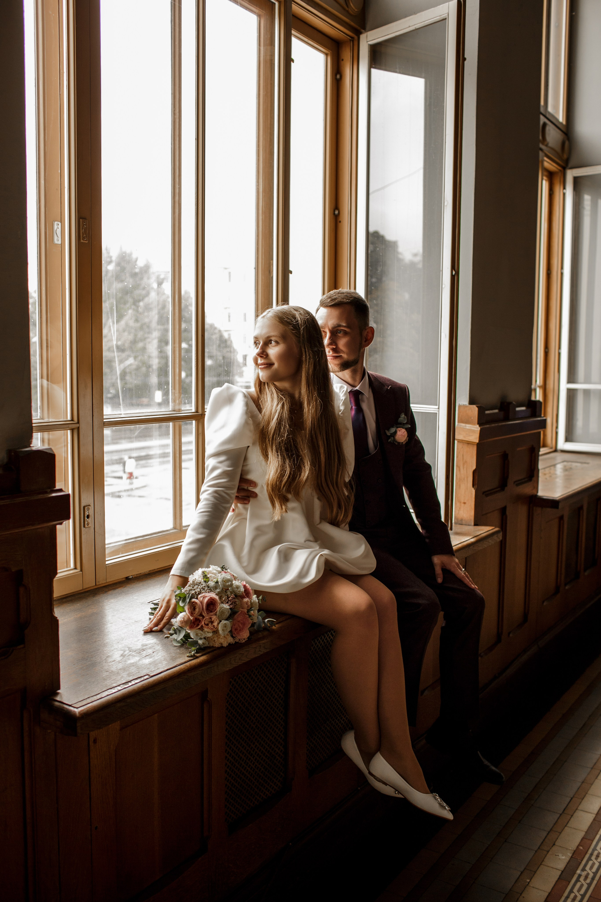 Зал ожидания на Витебском вокзале.