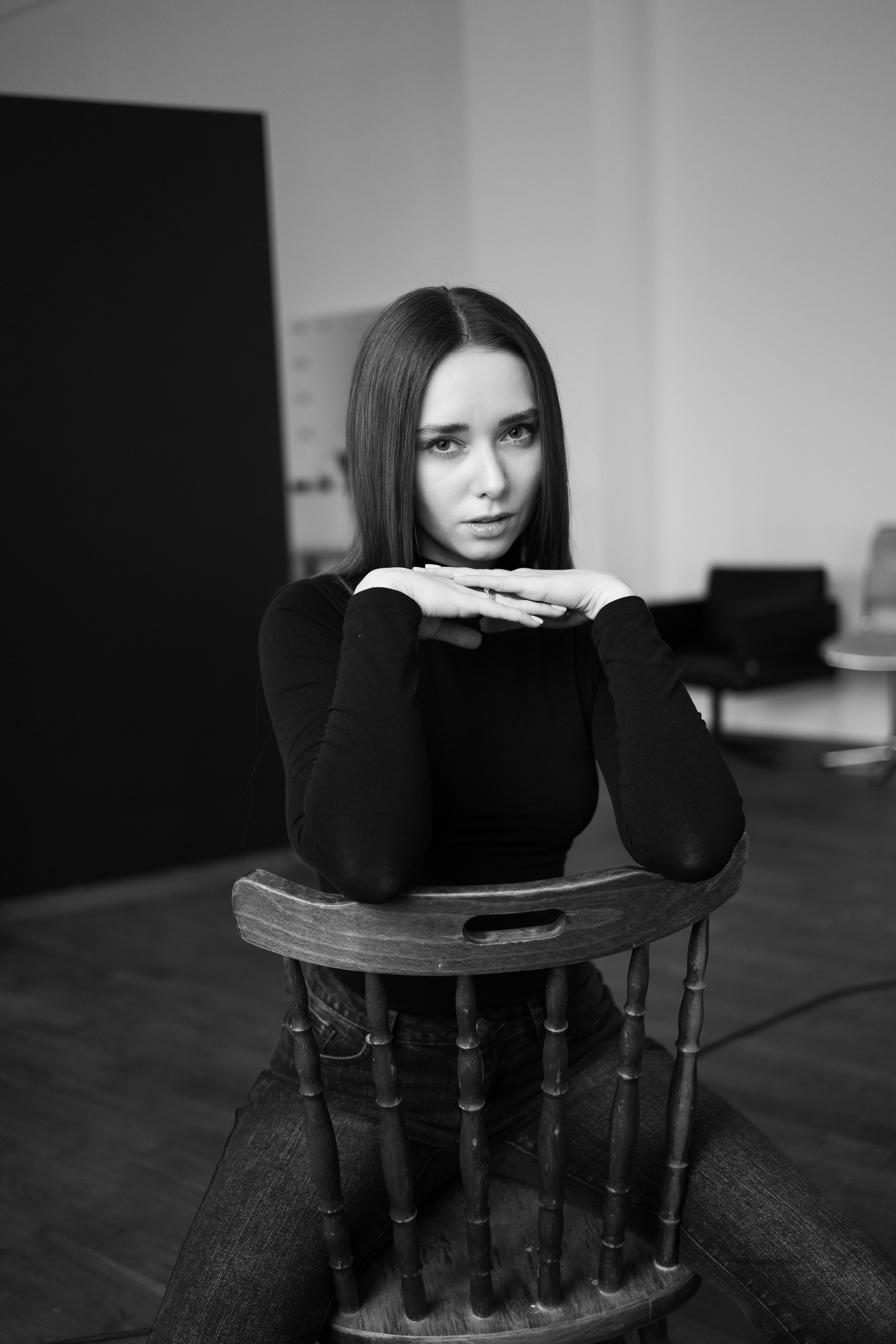 Контакты. Фотограф Полина Абрамова