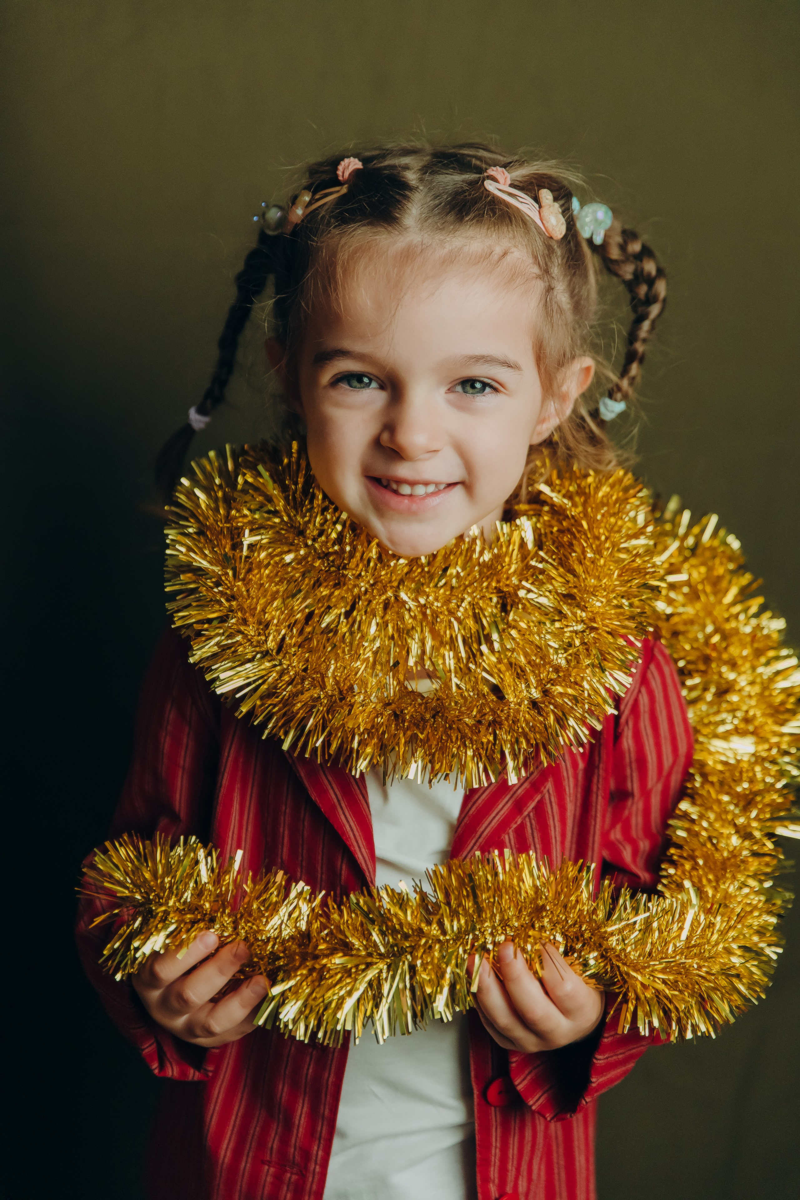 Журнал «Ладошки» — НОВЫЙ ГОД 🎄🎅. ТРИ КАДРА стильные фотосессии в детских садах Краснодара