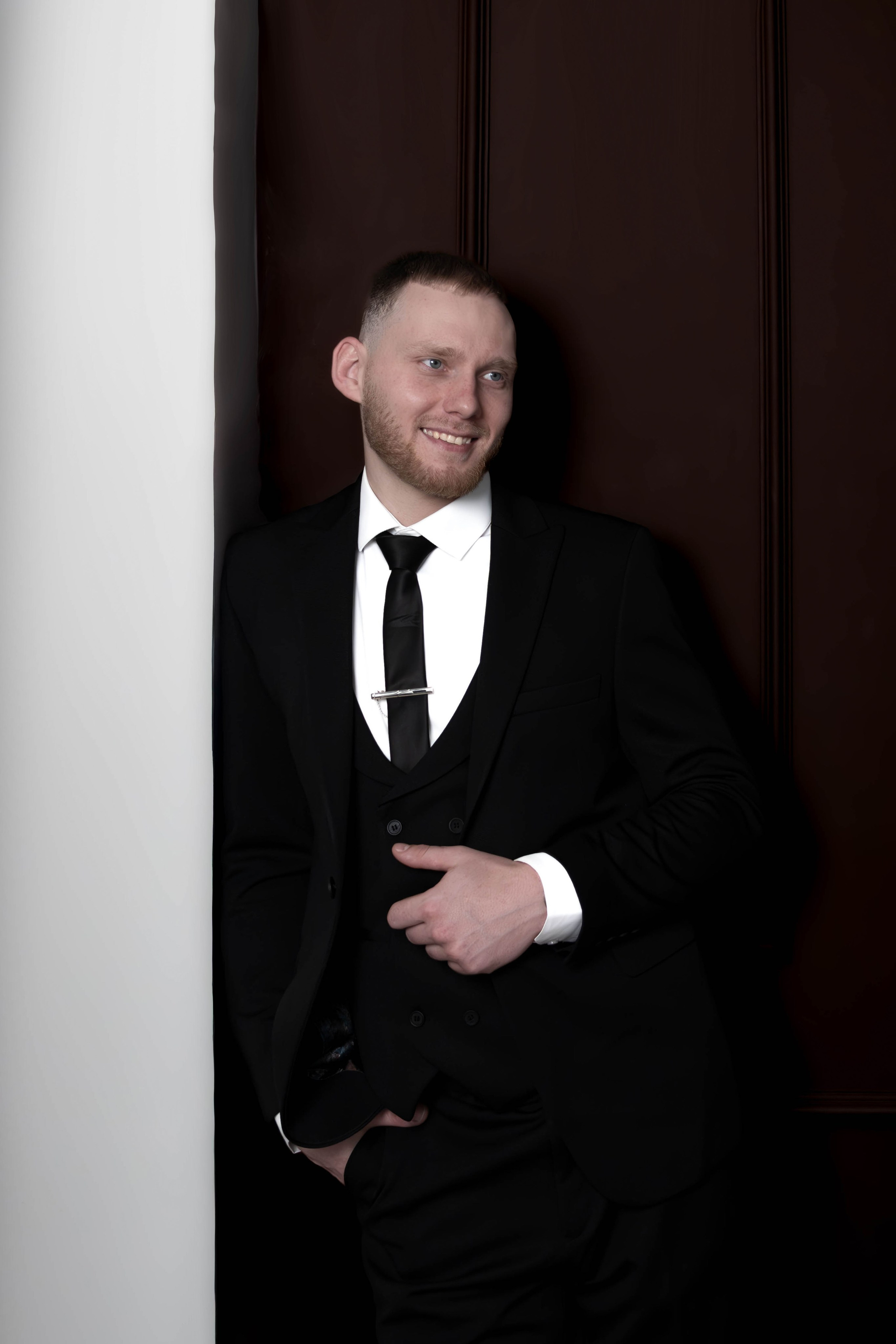 Мужской портрет. Деловой портрет. Фотосессия в Кемерово. Услуги фотографа в Кемерово. 