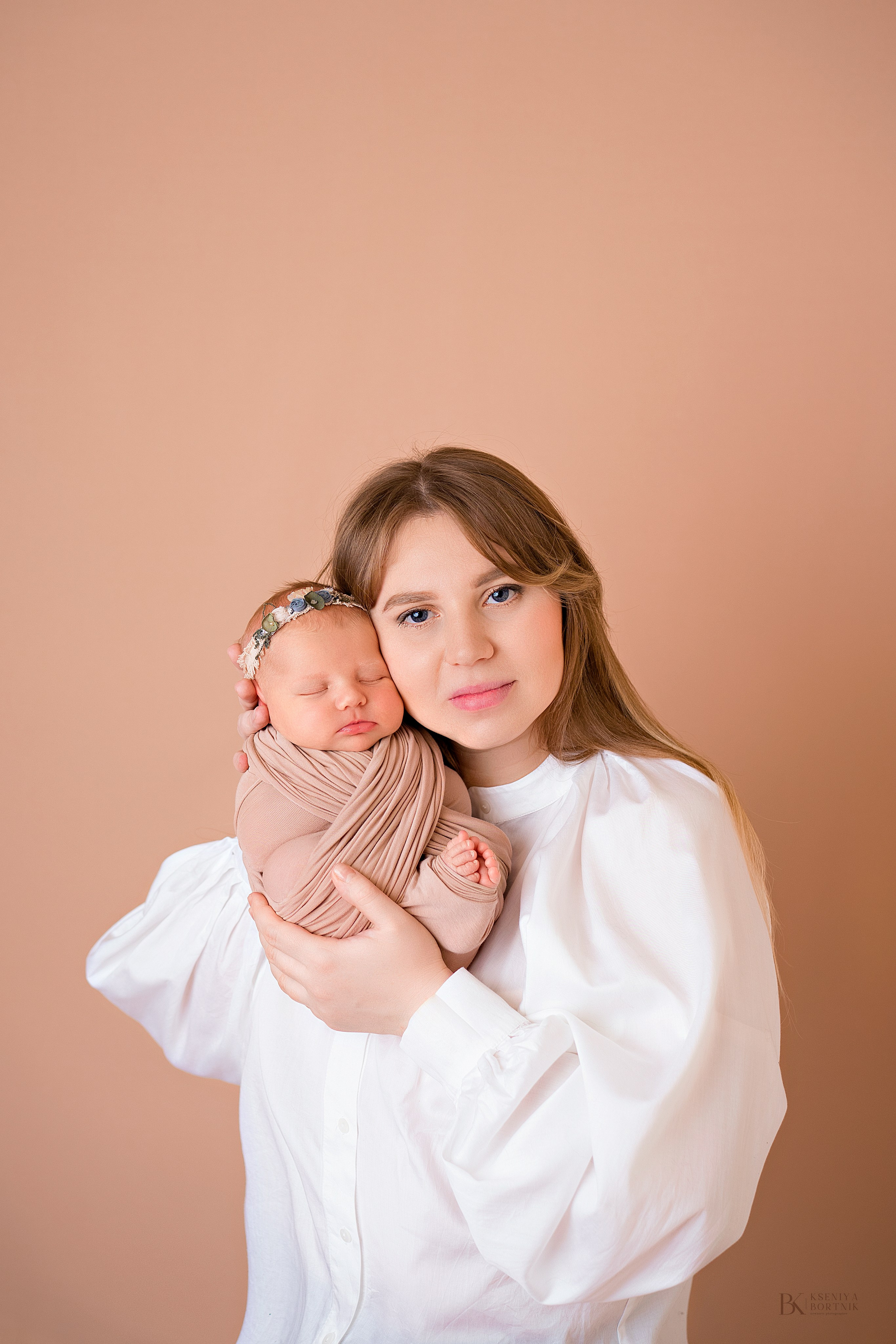 Профессиональный фотограф новорожденных Ксения Бортник