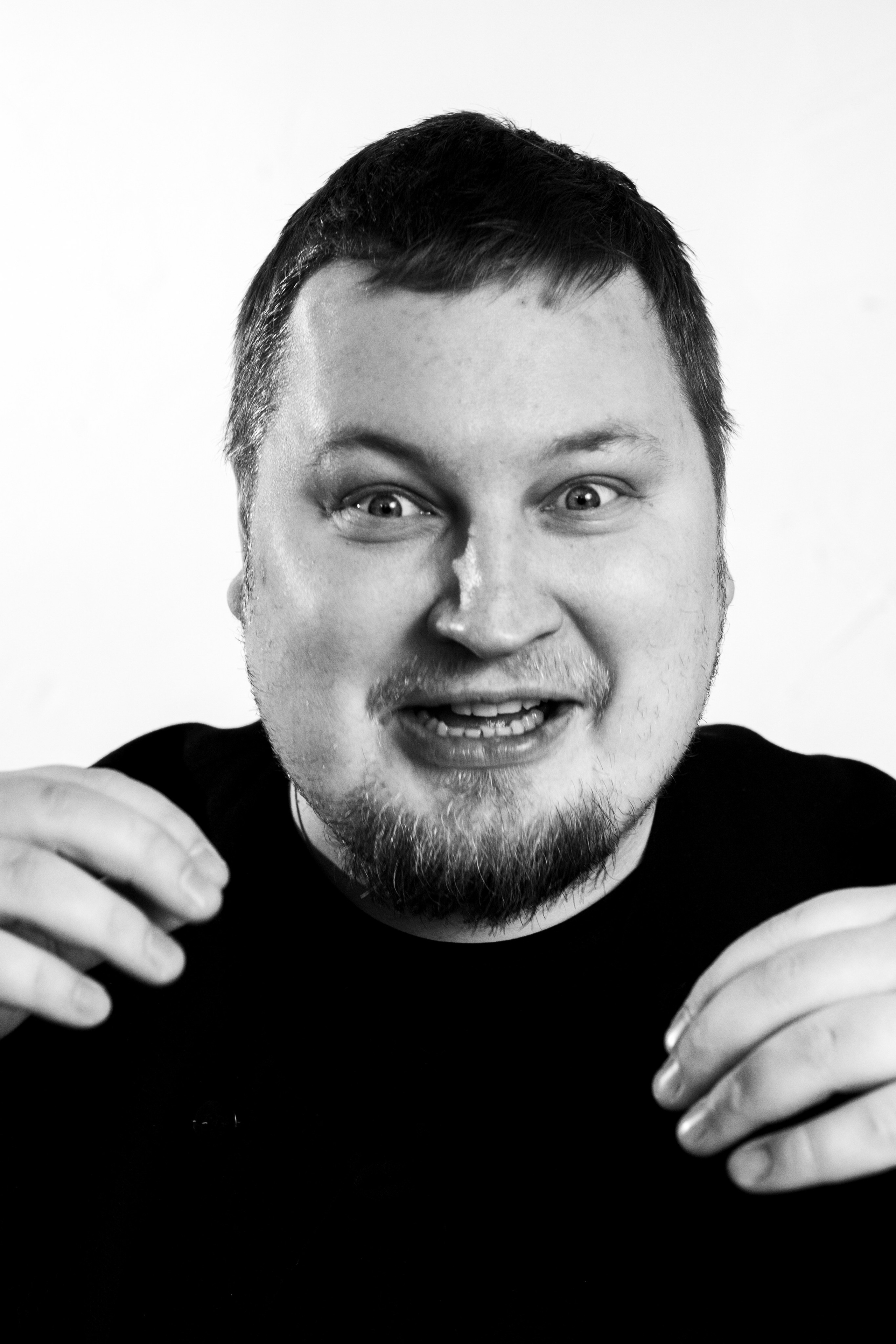 Кинорежиссёр Алексей Южаков. Фотосъемка и интервью. Фотограф в Тюмени Даша Михнова. Портреты, фотопроекты, фотодни