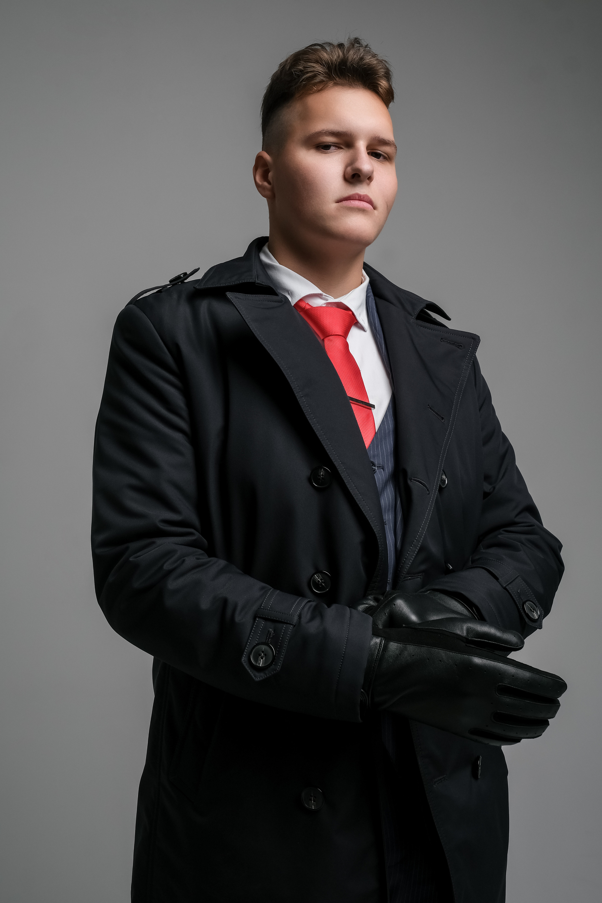 костюм на выпускной 9 класс, школьные альбомы на выпускной, прическа на выпускной альбом