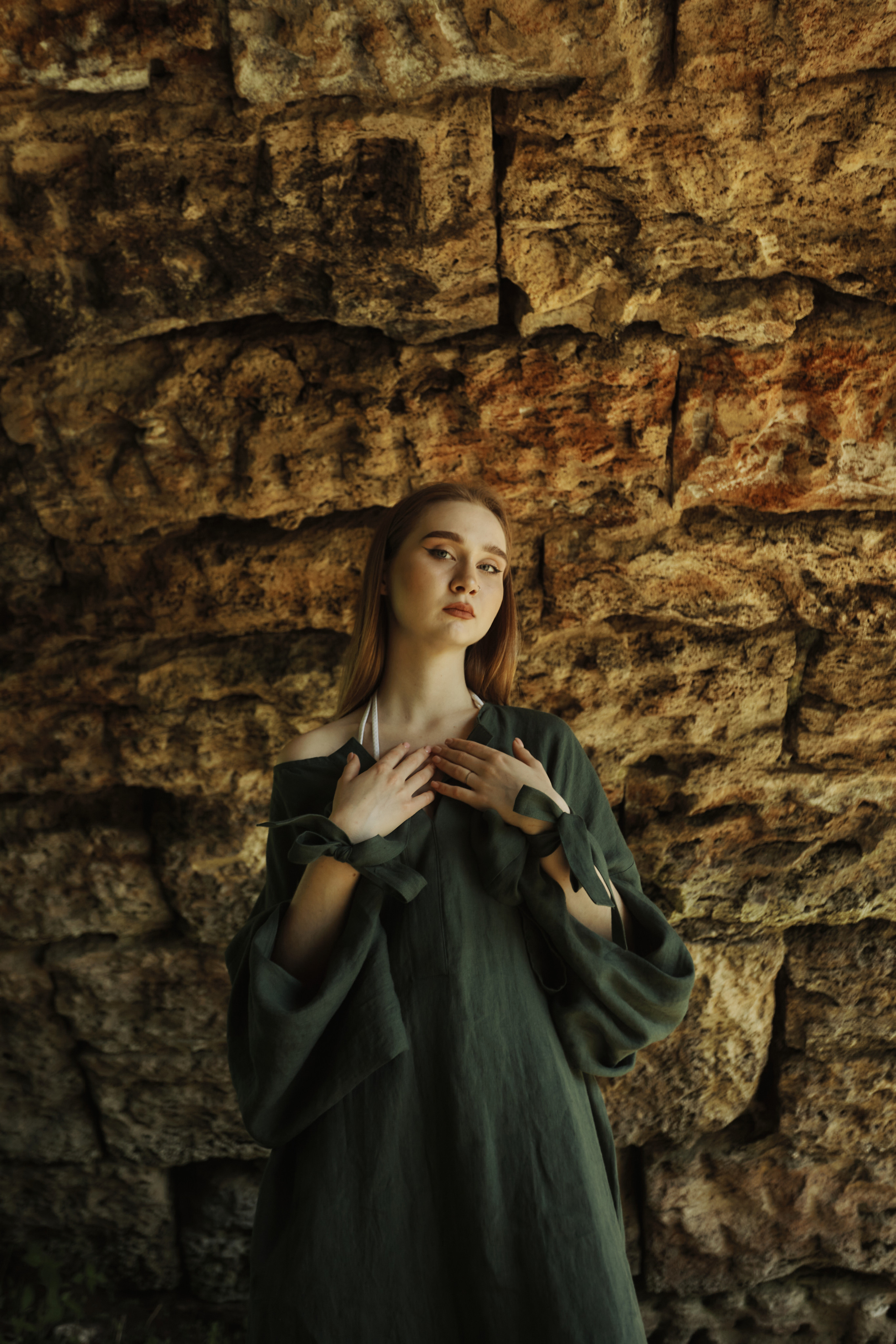 Портретная съёмка СИНИОКО в Павловске с Надеждой из ARLETTE MANAGEMENT. Одежда из Санкт-Петербурга СИНИОКО