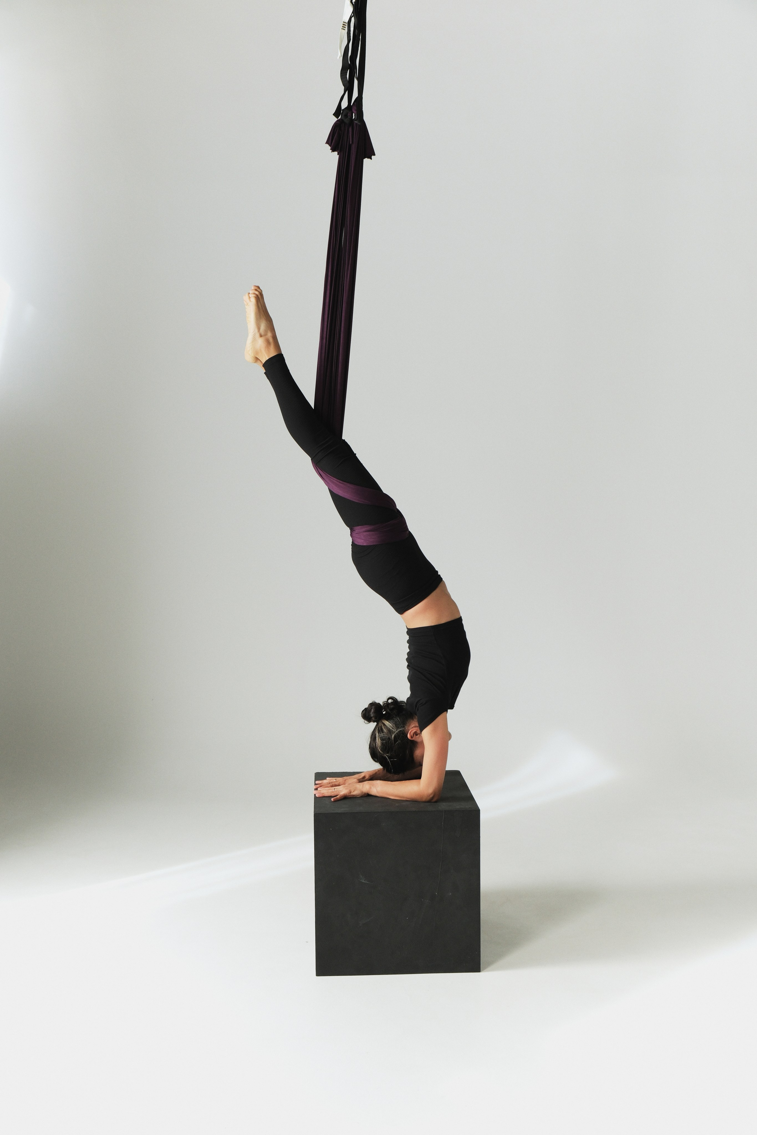 Флай йога, aerial yoga, аэро йога, связка в гамаке, позы в гамаке, aerial yoga exercise, fly yoga practice, fly yoga low, низкий гамак. Преподаю и провожу обучение по флай йоге