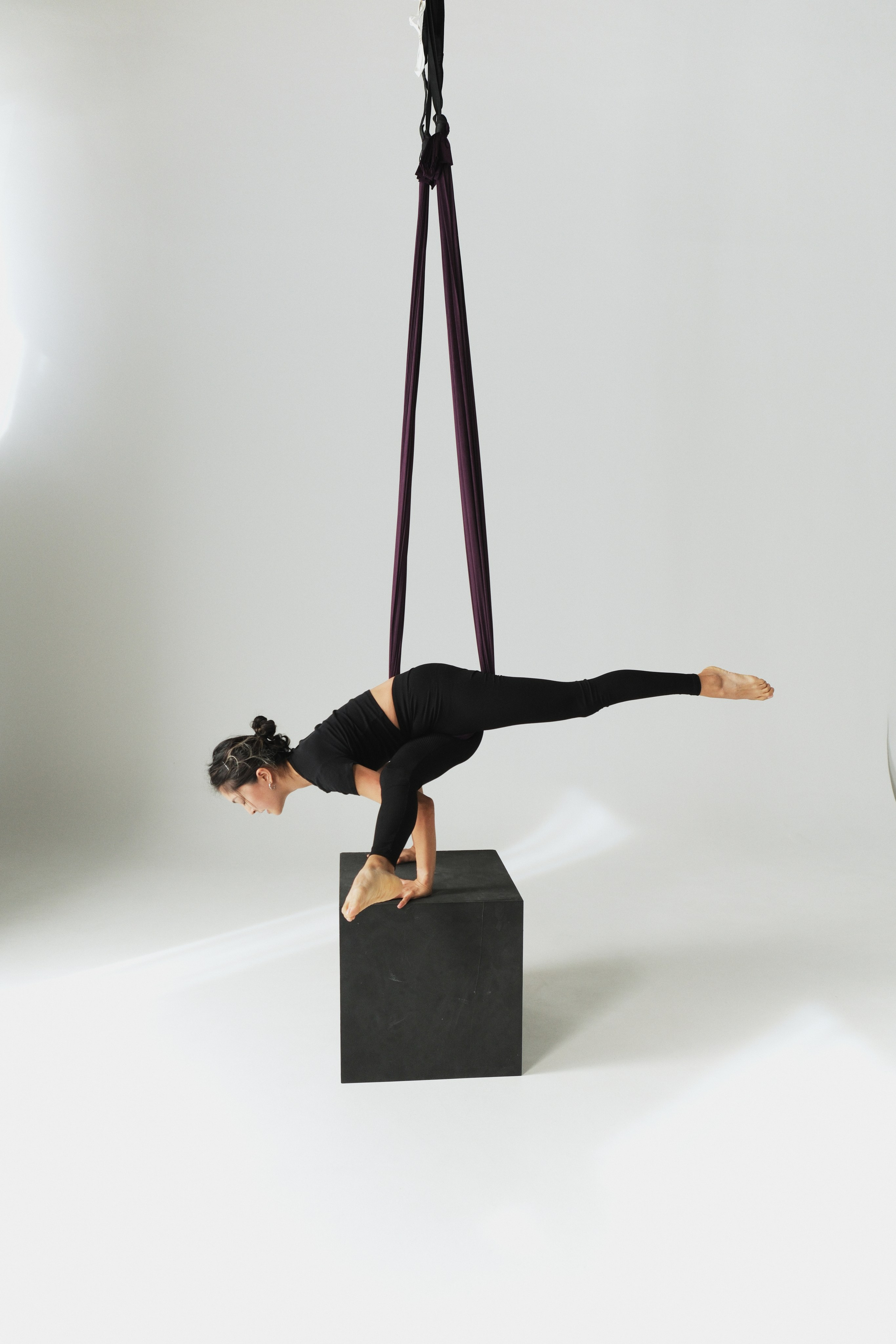 Флай йога, aerial yoga, аэро йога, связка в гамаке, позы в гамаке, aerial yoga exercise, fly yoga practice, fly yoga low, низкий гамак. Преподаю и провожу обучение по флай йоге