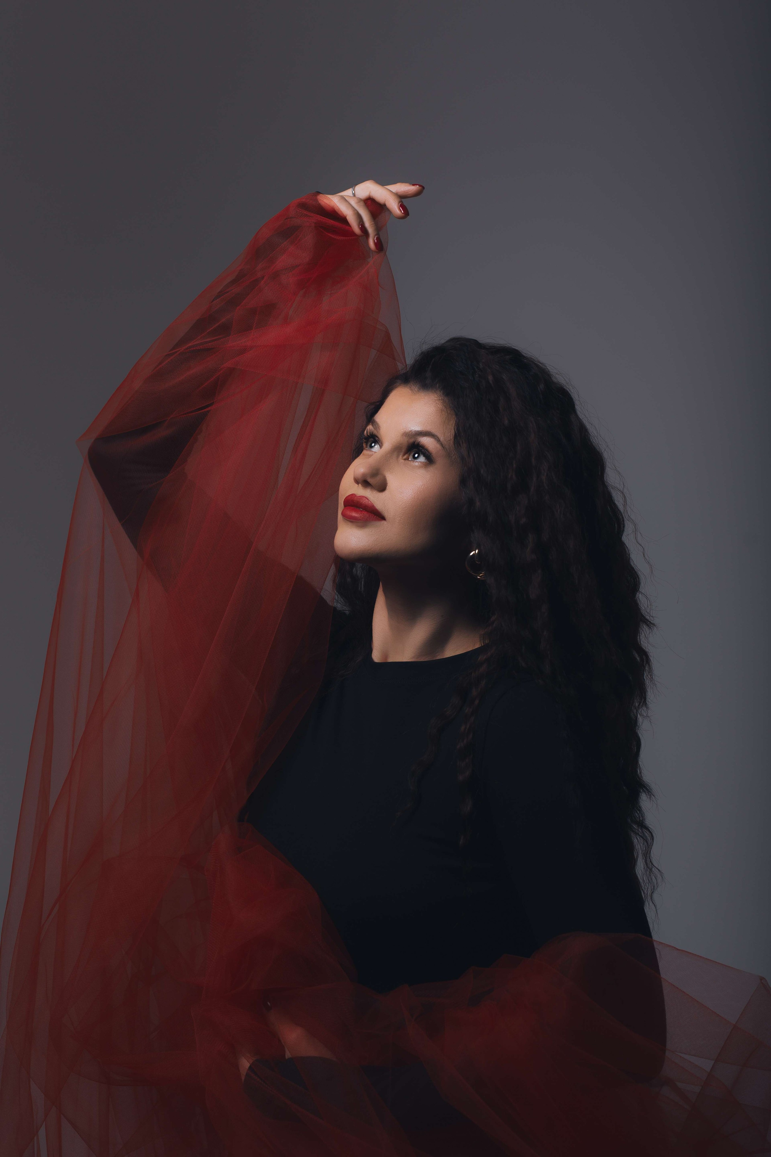 Фотограф Julia Milton | Портреты, съемки для маркетплейсов, лавстори, съёмка беременности в Санкт-Петербурге. Обучение фотографии в Спб очно