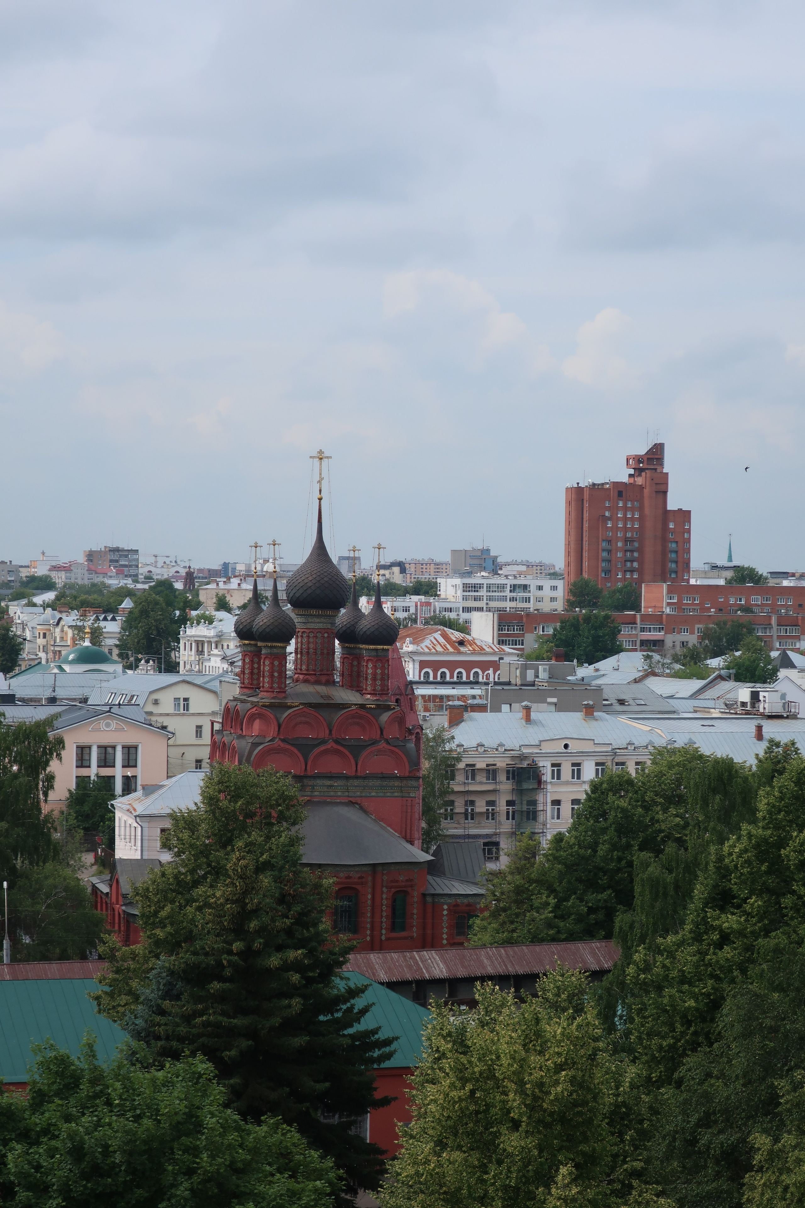 Летняя фотопрогулка по Ярославлю: кремль и виды на город с колокольни. Проект «Фотокладовка»: блог уличной фотографии в формате street photo