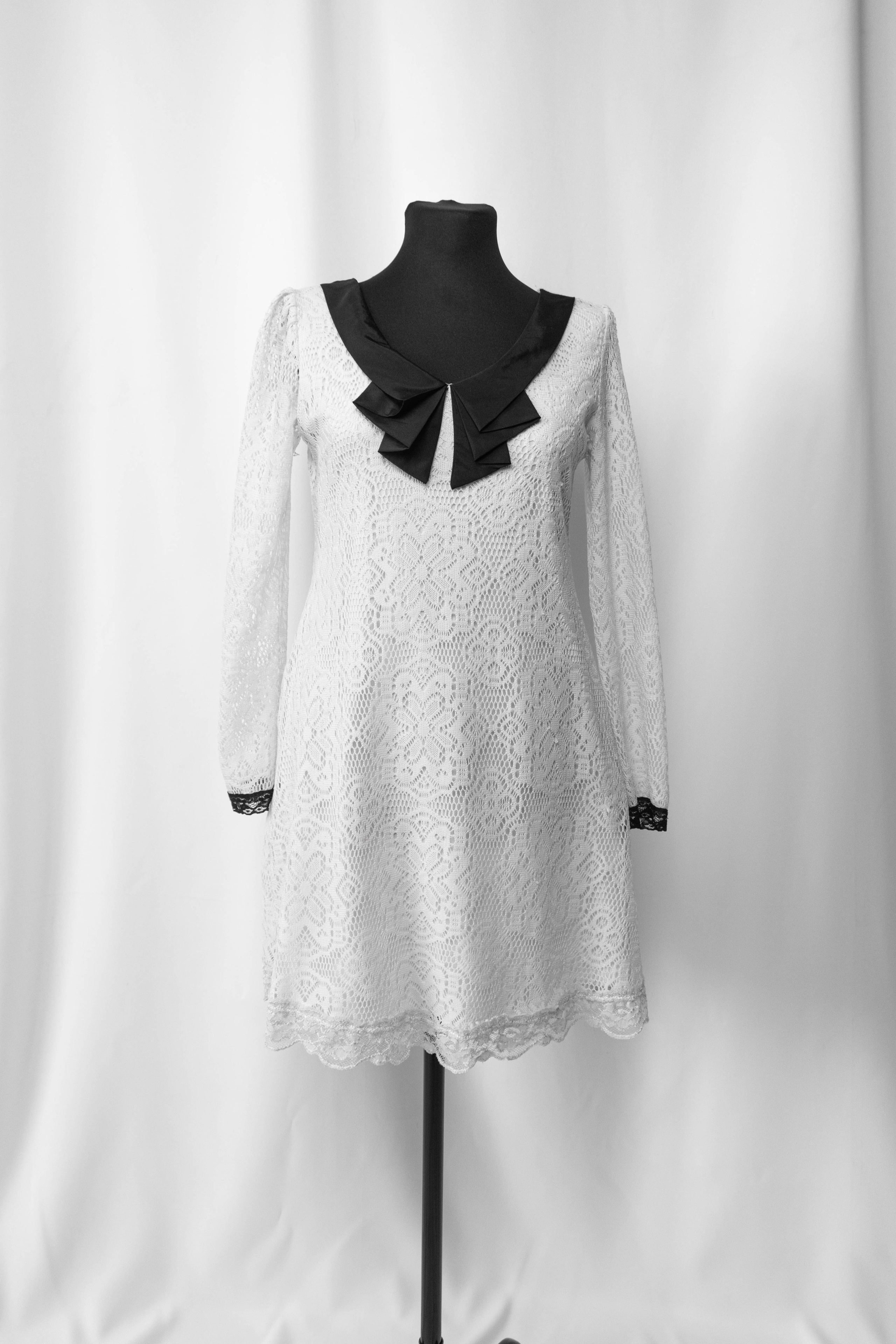 Короткие платья. Интерьерная фотостудия Background в Омске