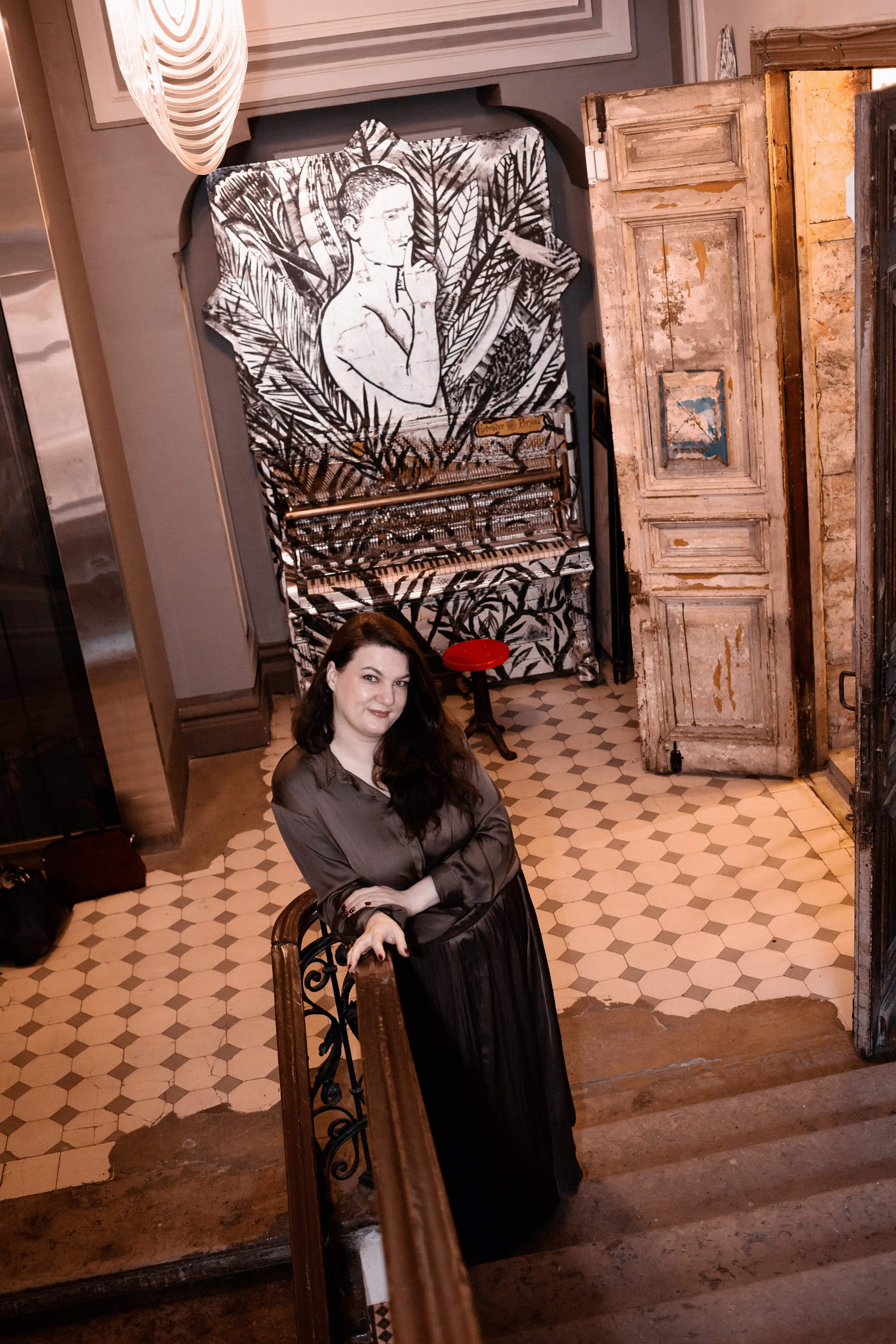 фотограф в спб, фотосъемка контента в Питере, интересные локации для фото в Санкт-Петербурге, коворкинг Ясная Поляна на Петроградской, парадные Петербурга