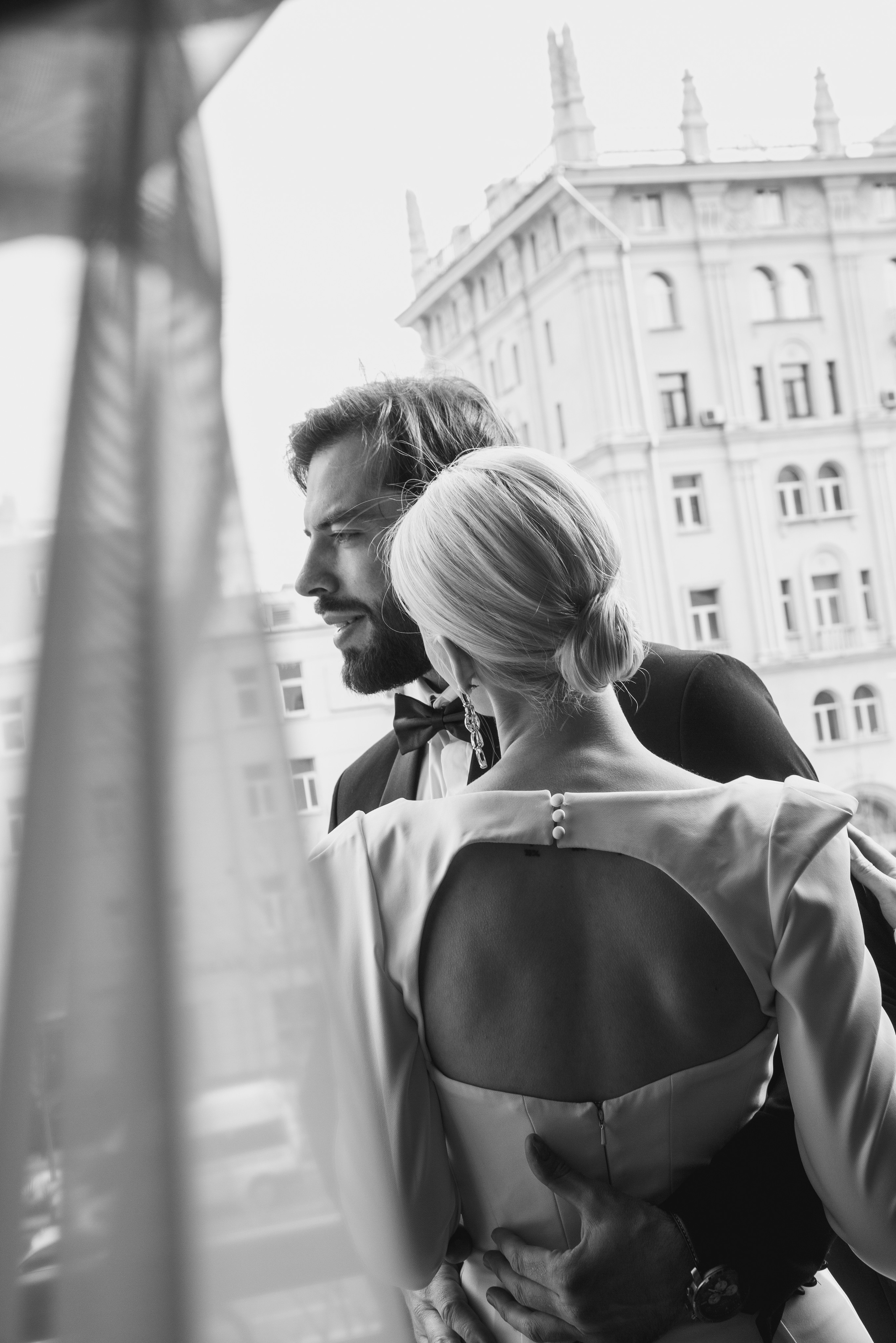 Wedding. Bride and groom — morning at the hotel. Visual artist, photographer Liana Darenskaya, Moscow