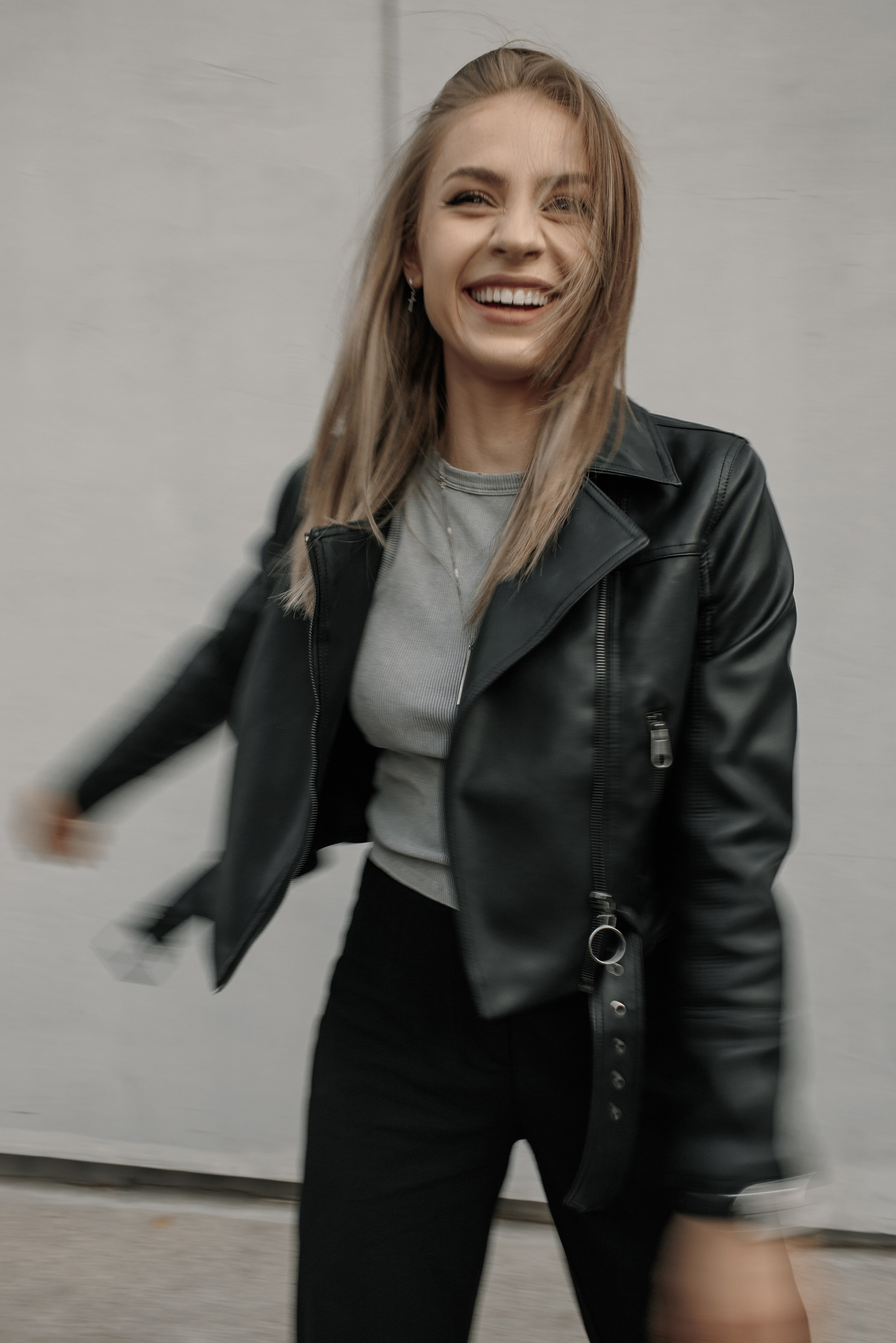 Контакты. Фотограф Валерия Аленина