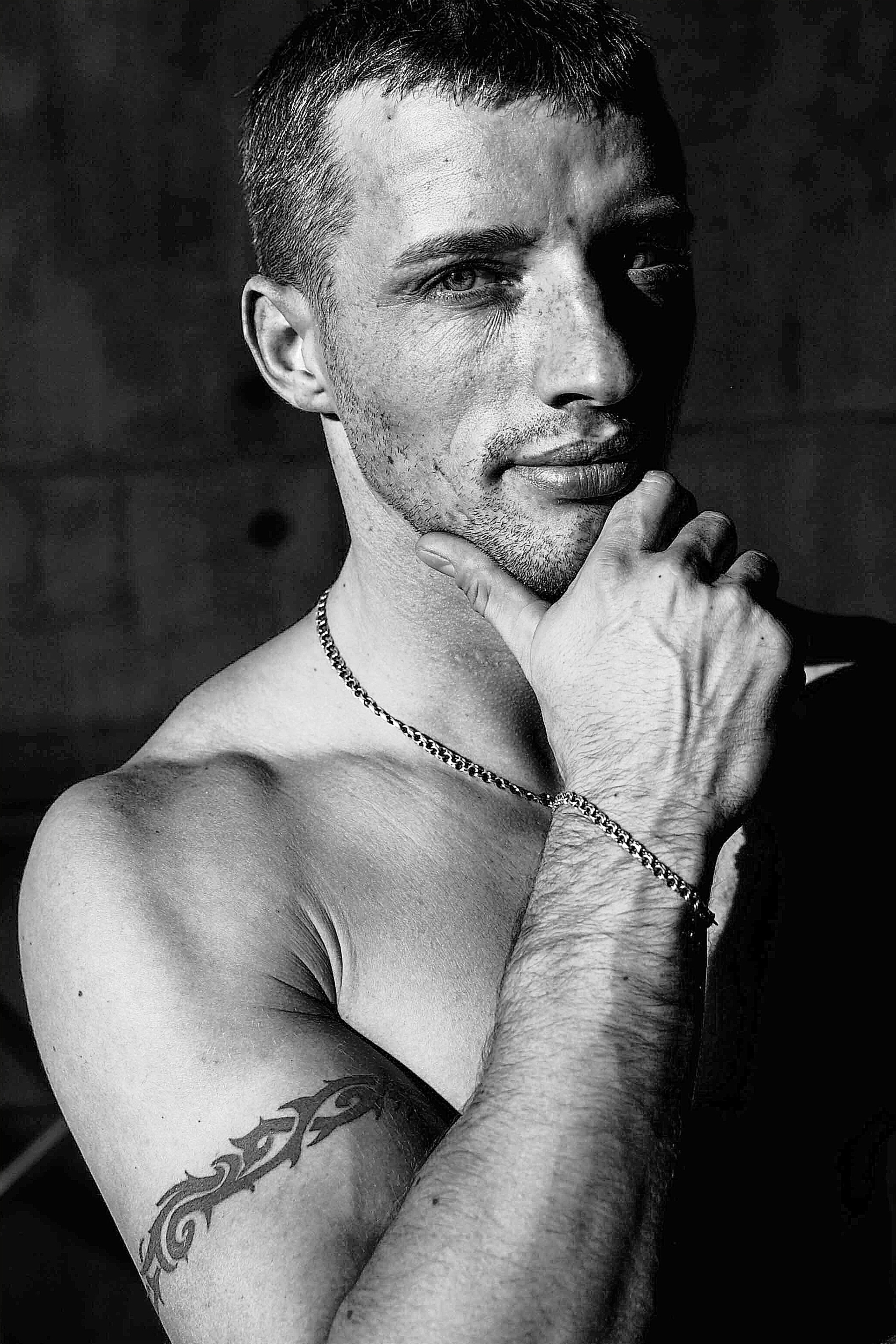 УСЛУГИ. Свадебный, семейный, детский, контент фотограф в Омске Максим Ильин