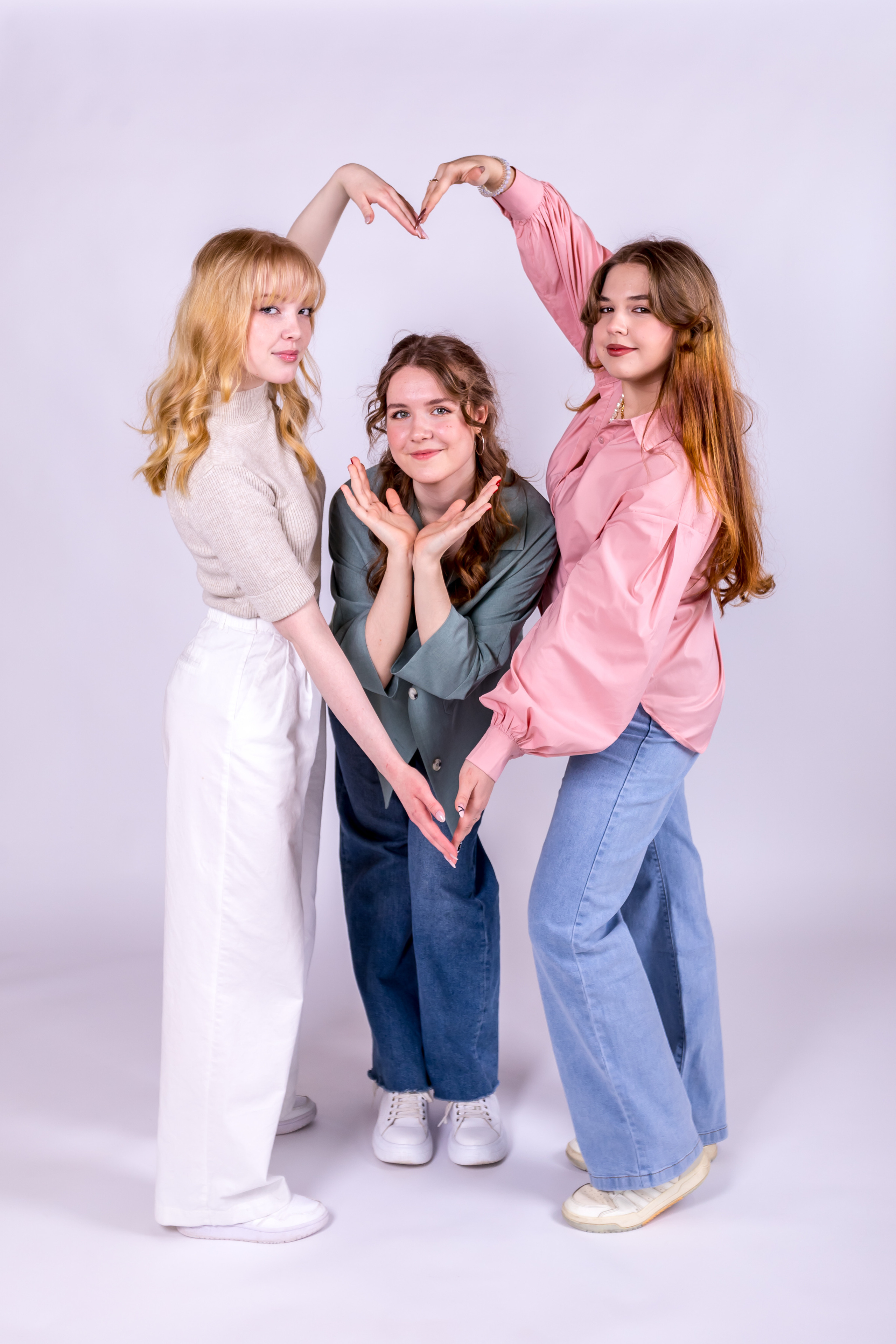 Выпускные альбомы на заказ Нягань (фотокнигиназаказнягань)