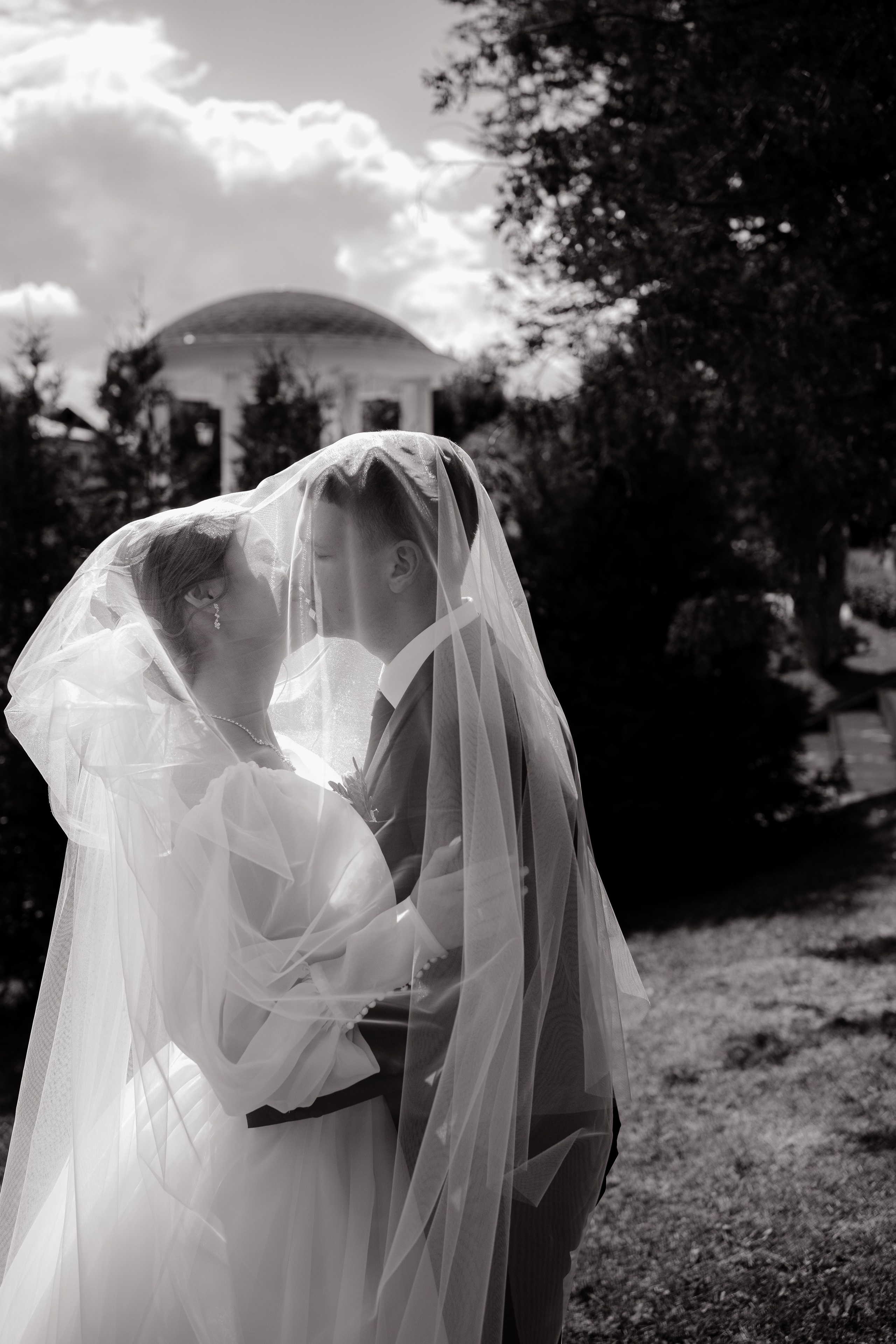 Свадебный фотограф в Балаково — Андрей Яхнин: стильные и эмоциональные фотосессии