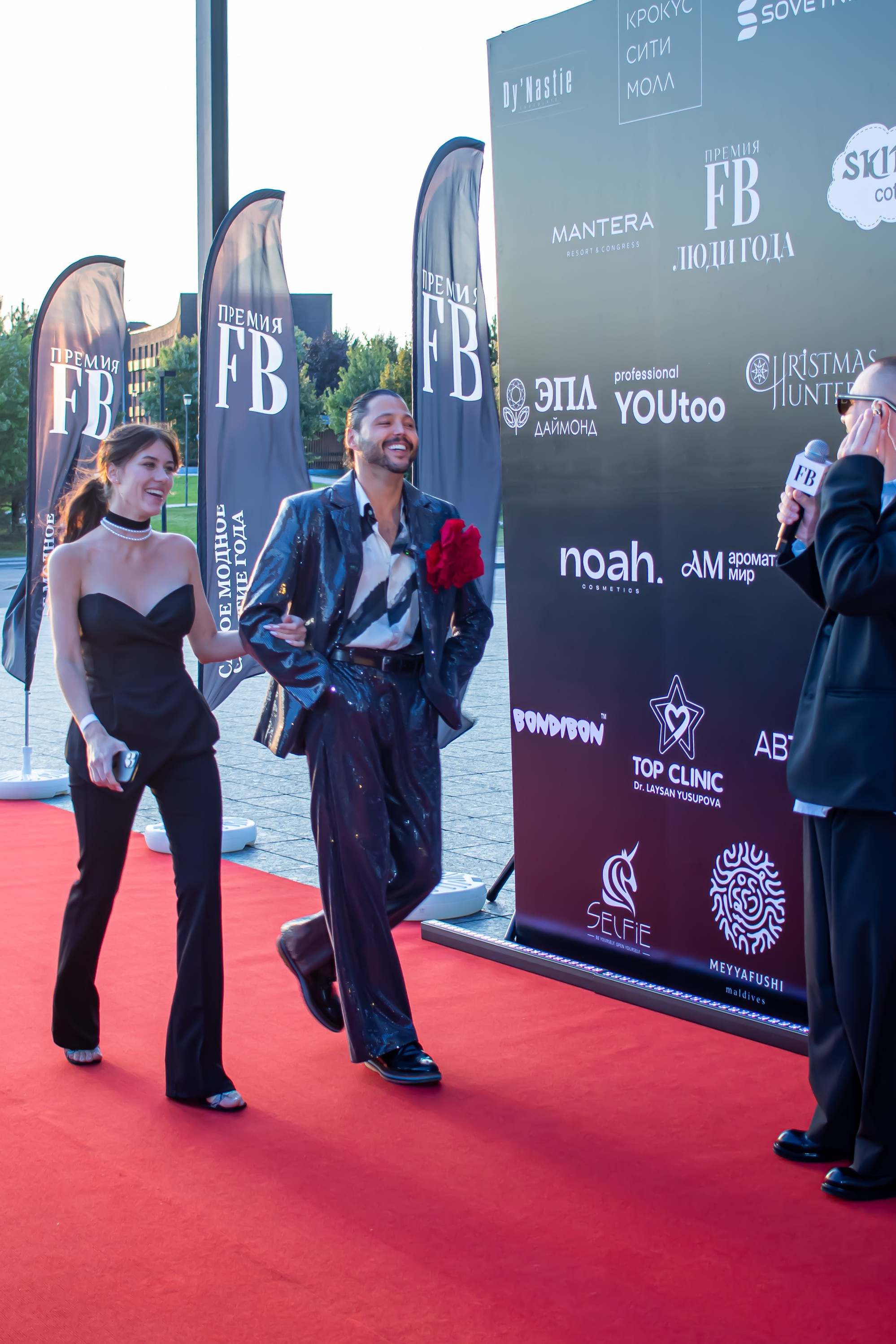 Красная дорожка премии FB «Люди года–2025» — проход моделей и гостей, Москва, фотограф Карасёва Елена