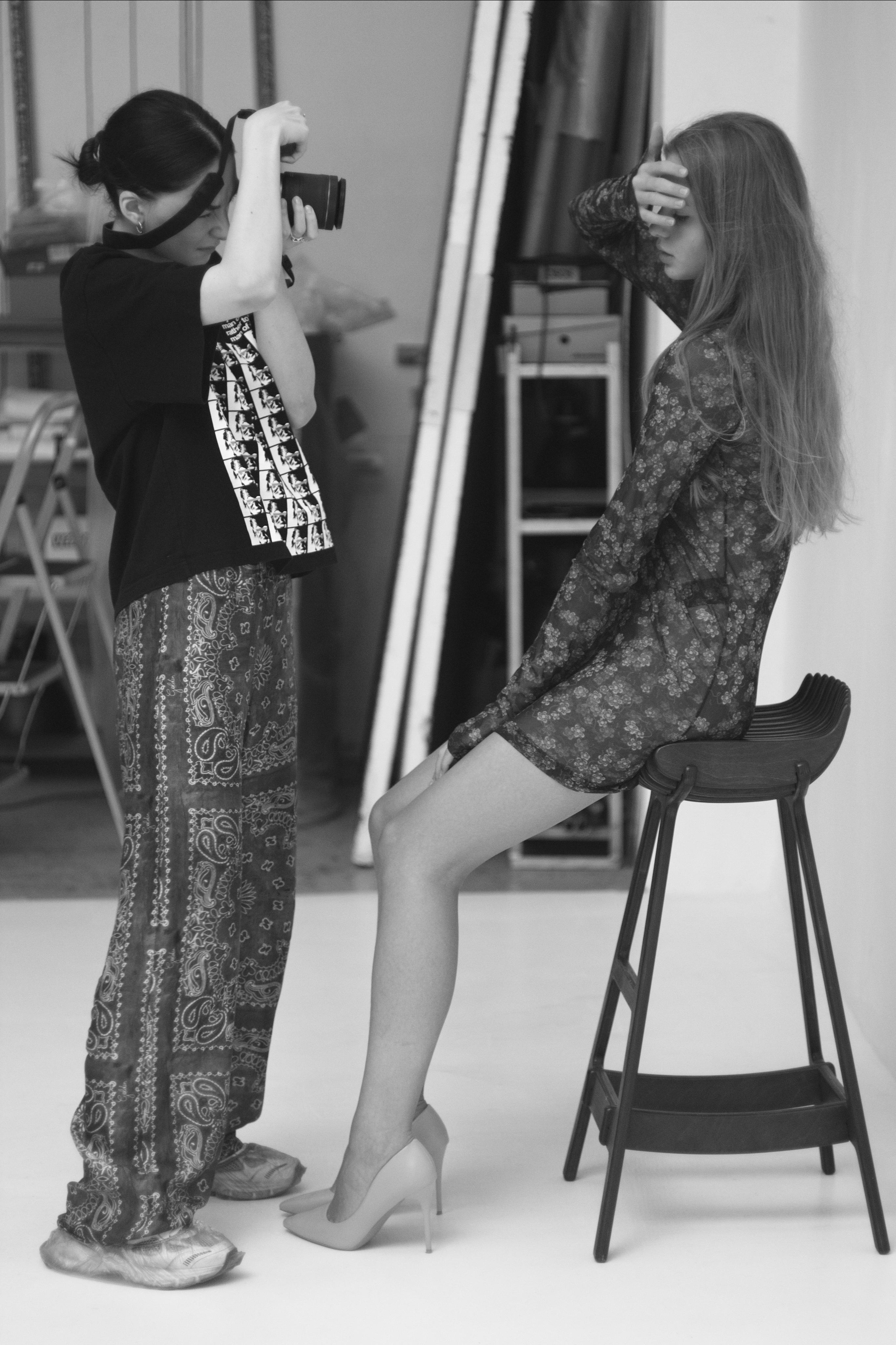 Снимок бэкстейджа практической фотосъёмки