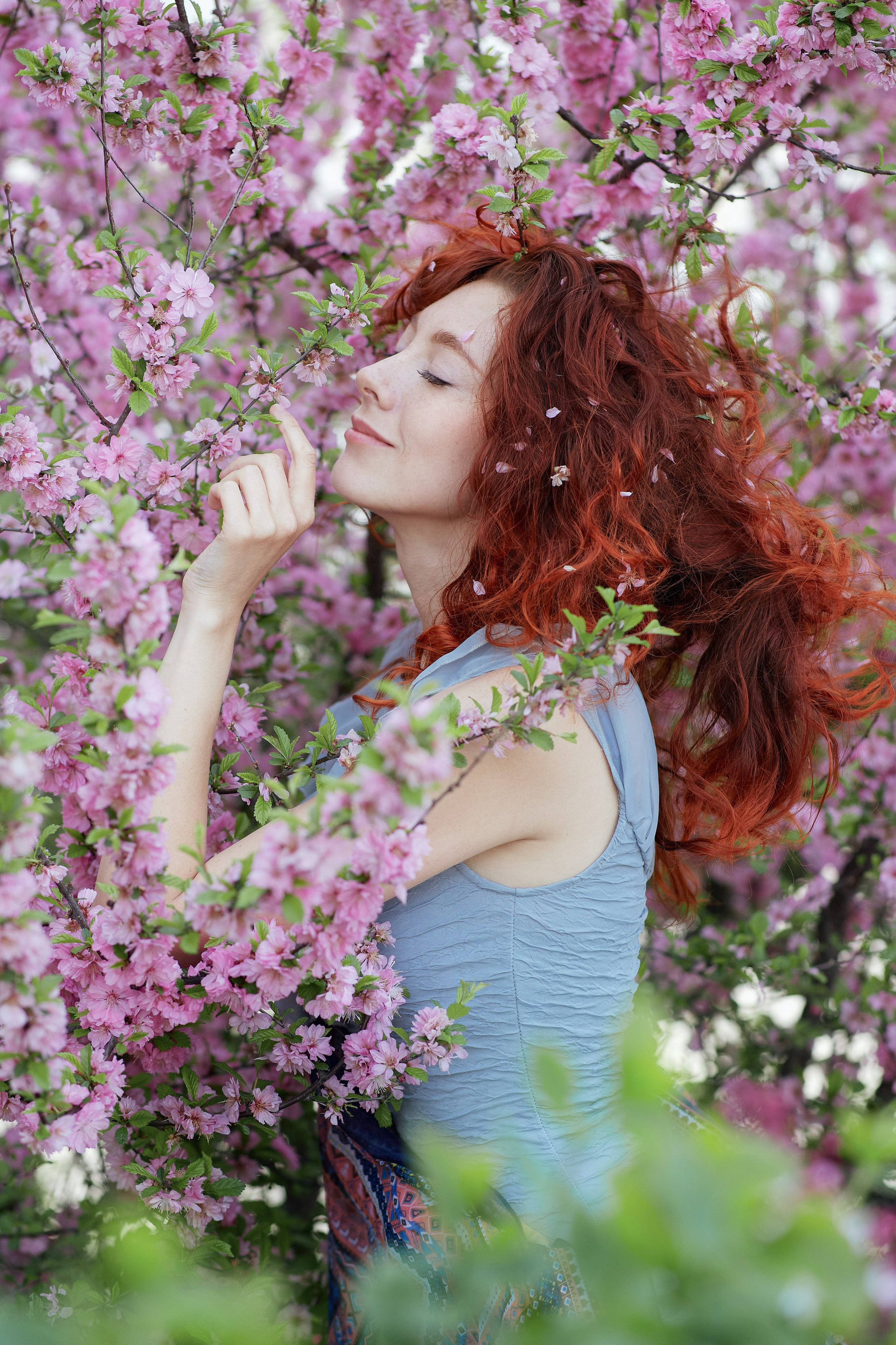 Фотосессии с цветами в Находке - пик сезона, стоимость съёмки