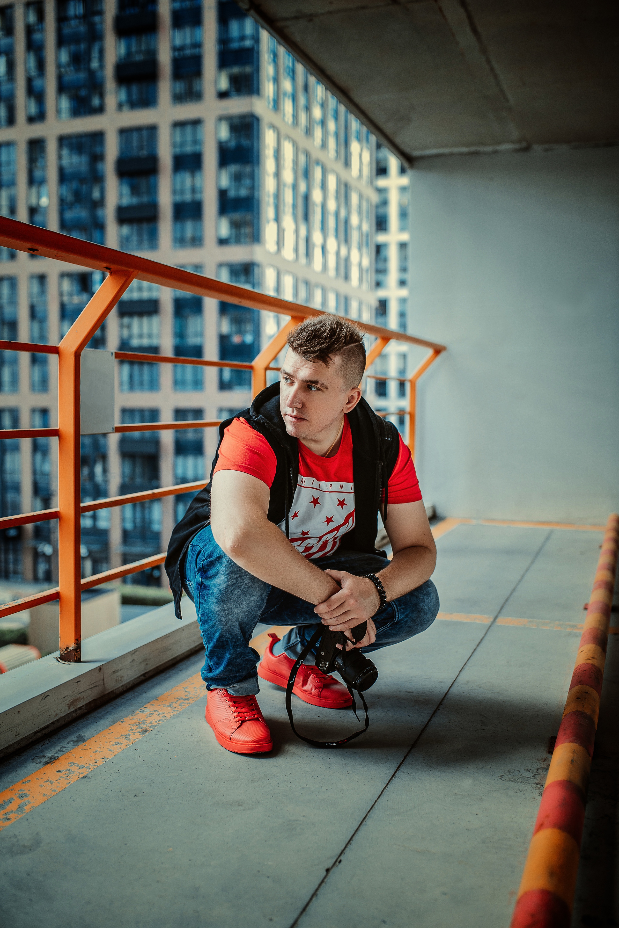 Контакты. Видеограф и Фотограф в Москве