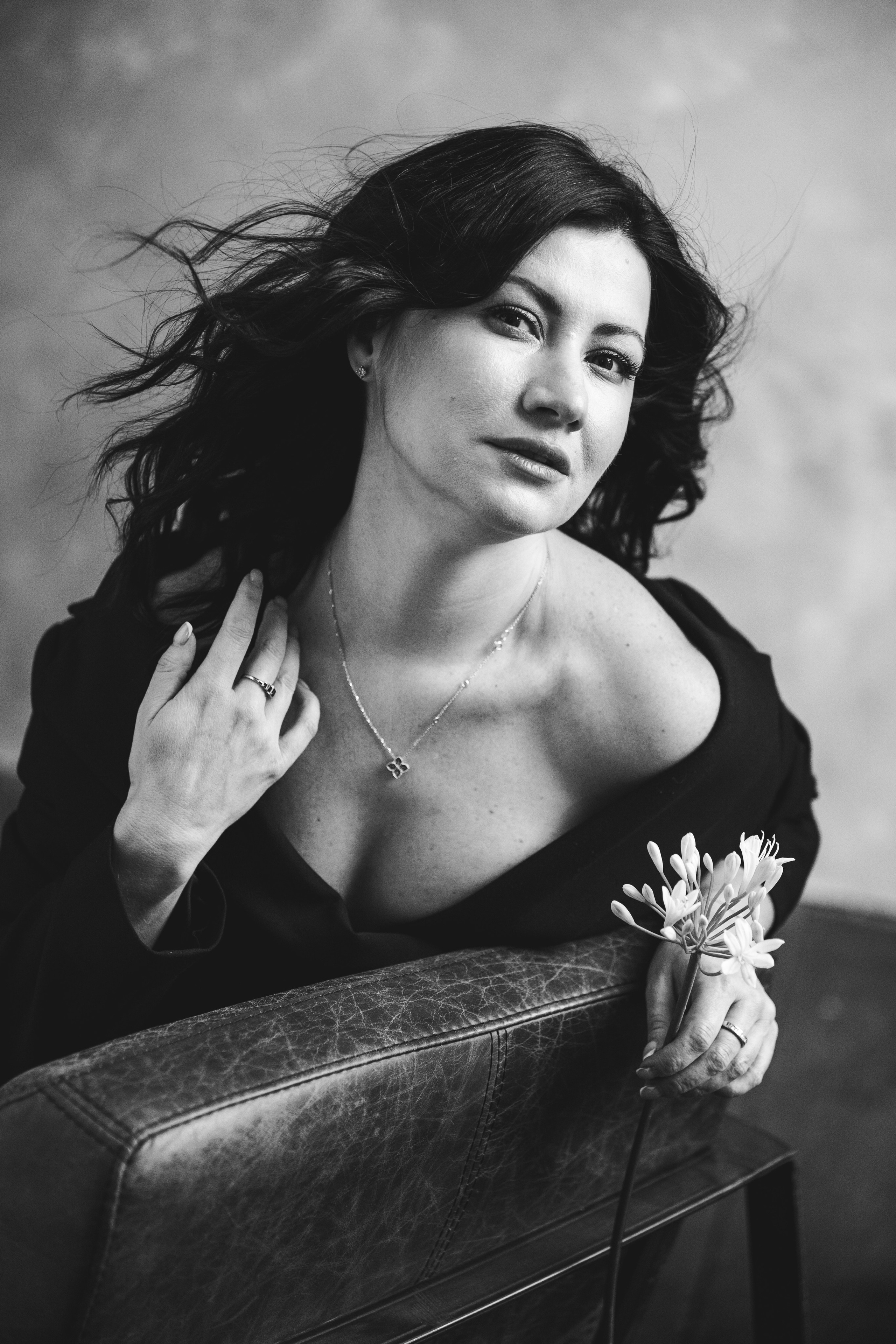 Женский портрет. Главная