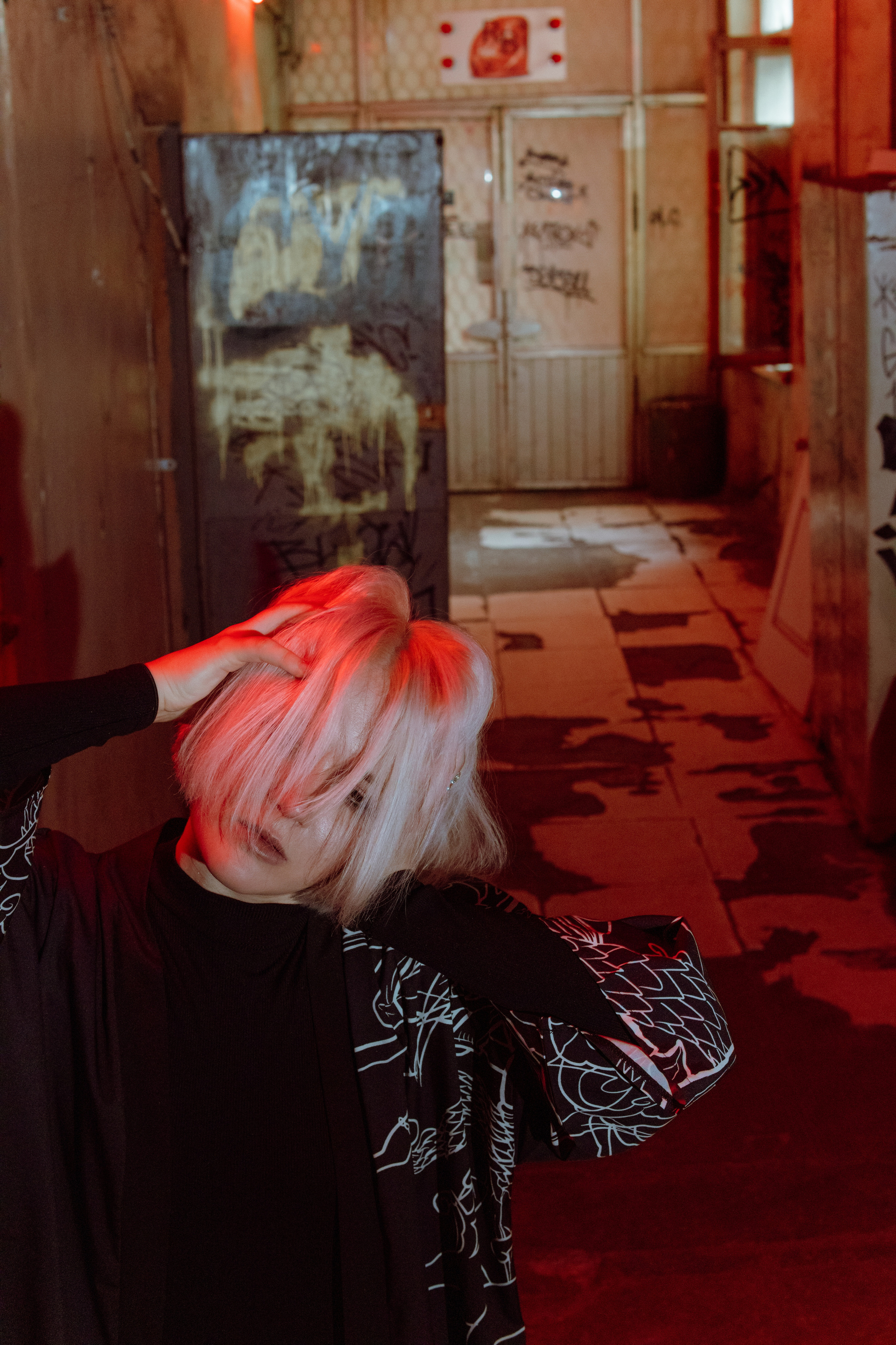 Легкая направленность идеи для фотосессии пошла из Tokyo Revengers. Фотограф в Ростове-на-Дону Игорь Апасеев