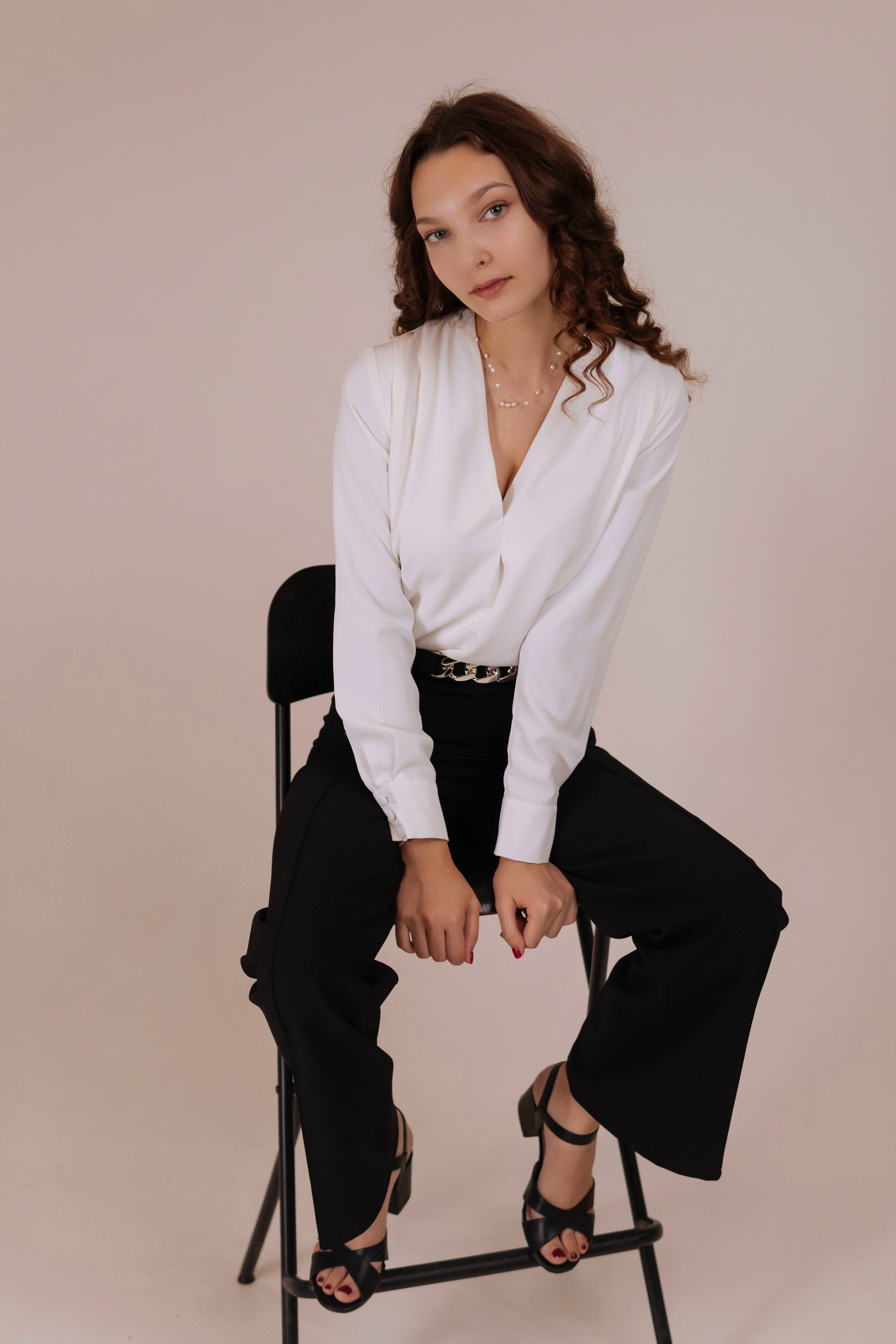 Фотосъемка девушки в студии. Фотограф в Ростове-на-Дону Игорь Апасеев