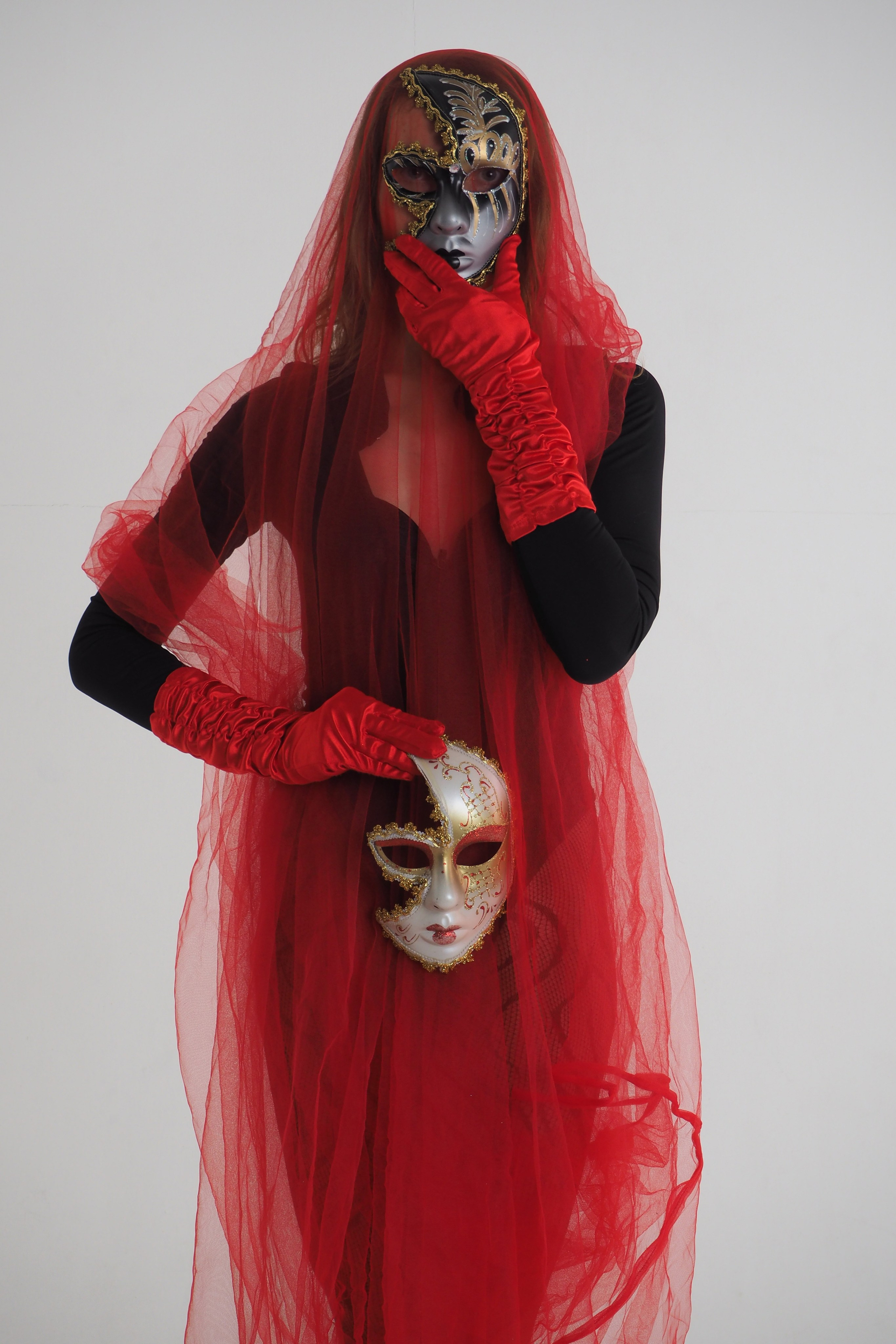 THE VISAGES OF THE DRAGON. Yulia Yurchevskaya | Art Director & Visual Visionary