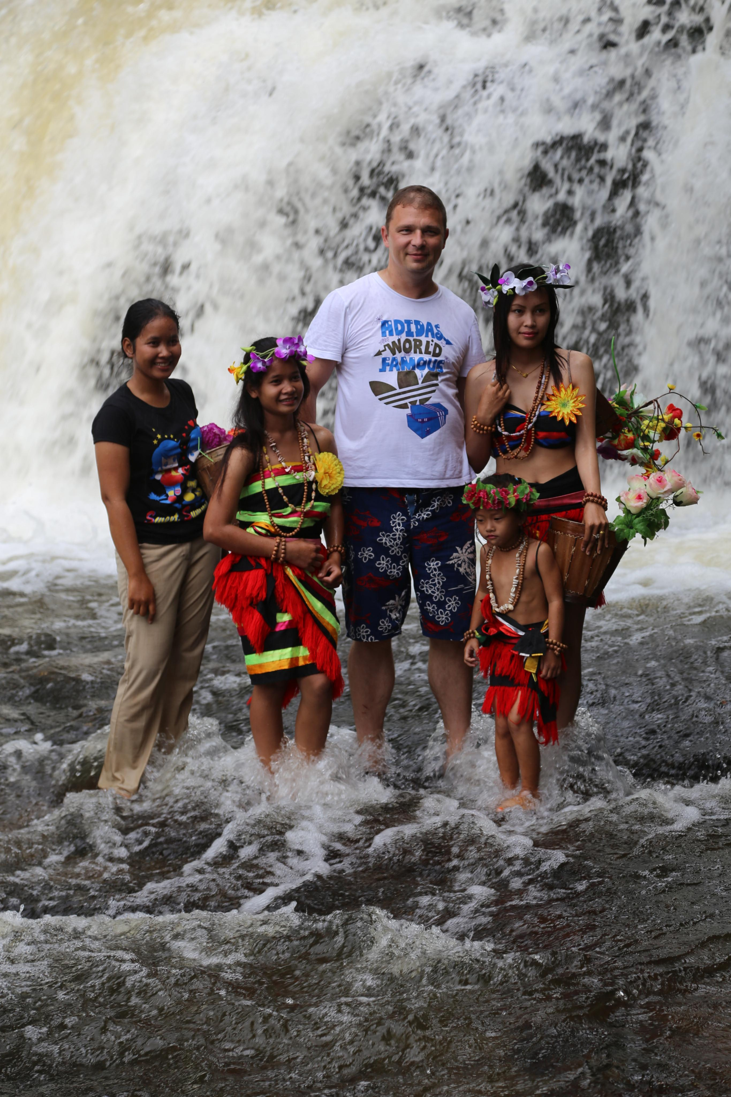 2013 — Камбоджа, Вьетнам. OneSnap