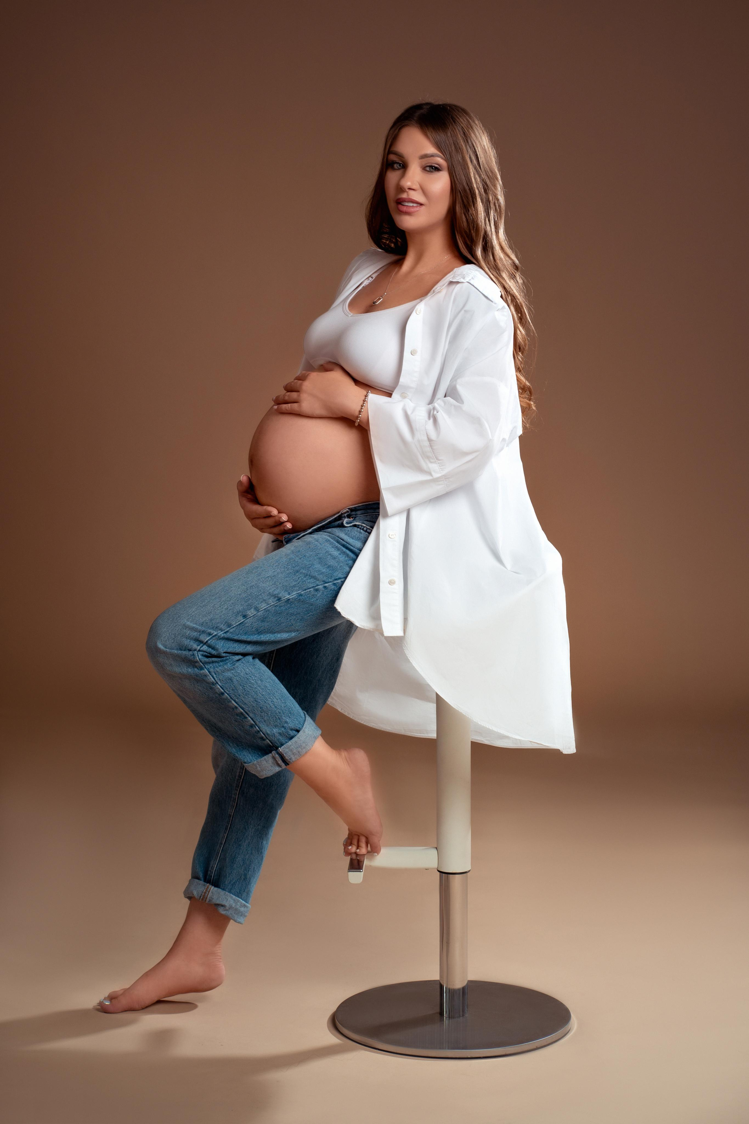 Фотосессия беременности в стиле VOGUE в Краснодаре