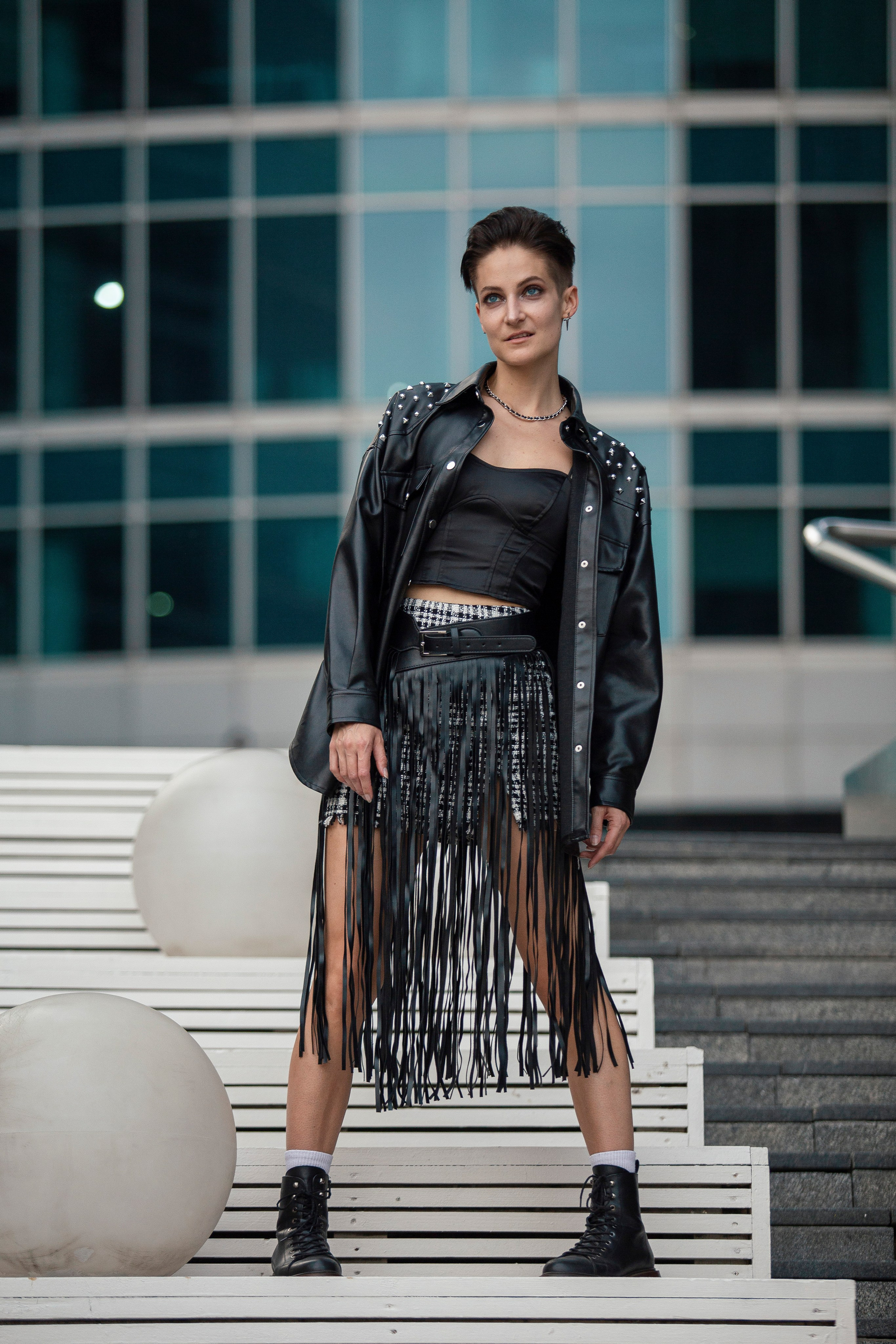 Fashion-фотосессия девушки в современном образе в Москве