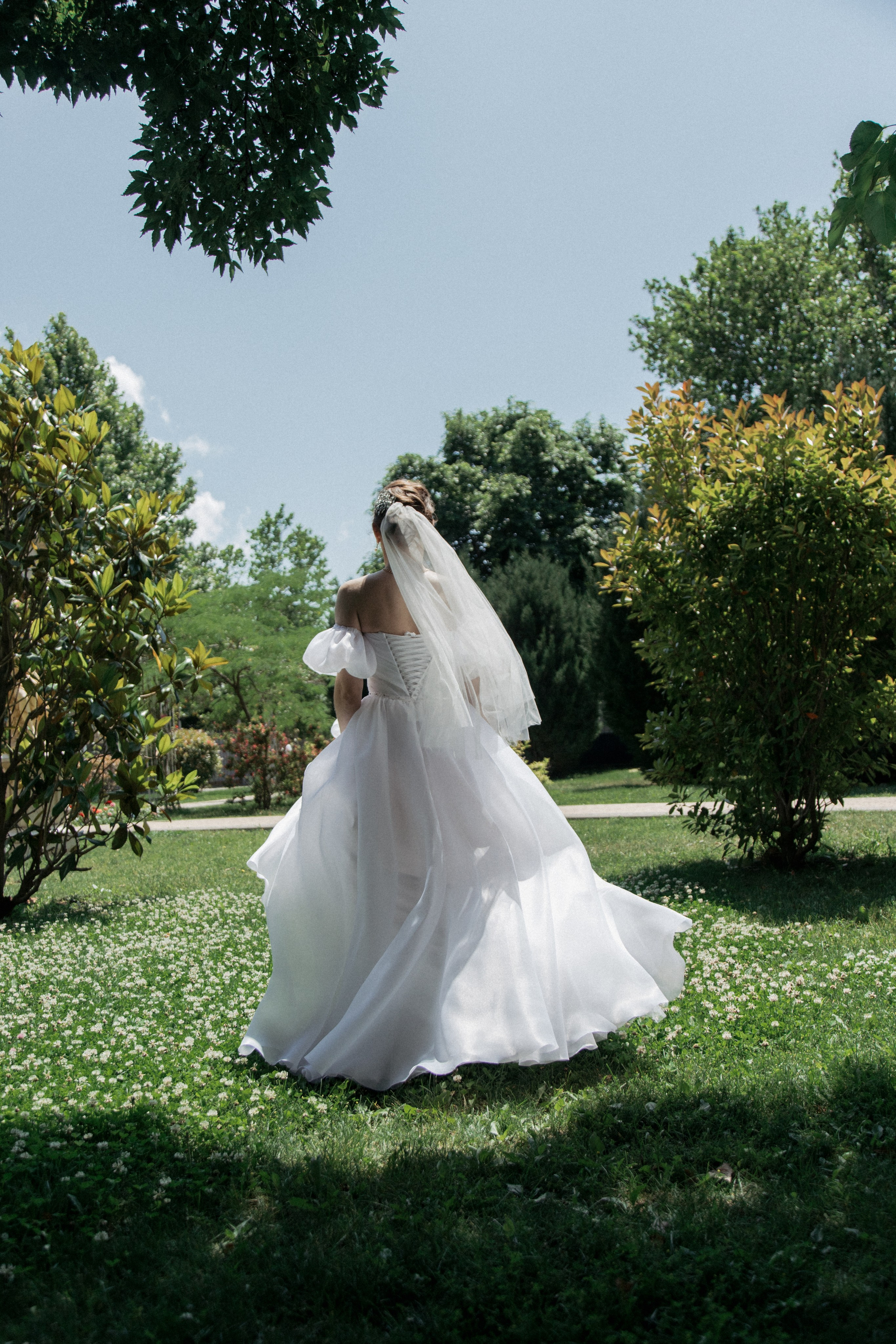 невеста в парке