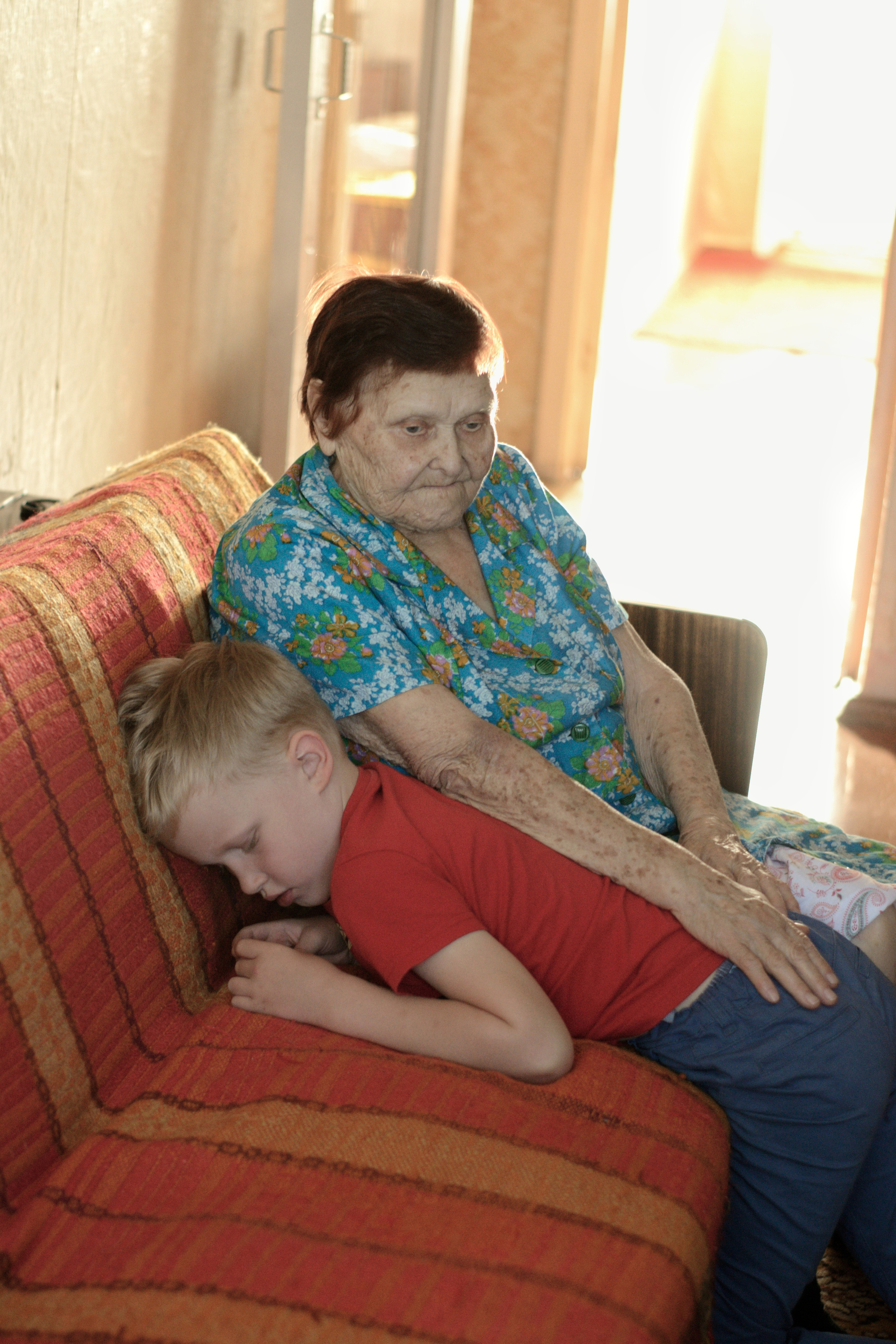 Выставка «Фенилэтиламин+эндорфины+окситоцин». Козлова Екатерина. Междисциплинарная визуальная художница