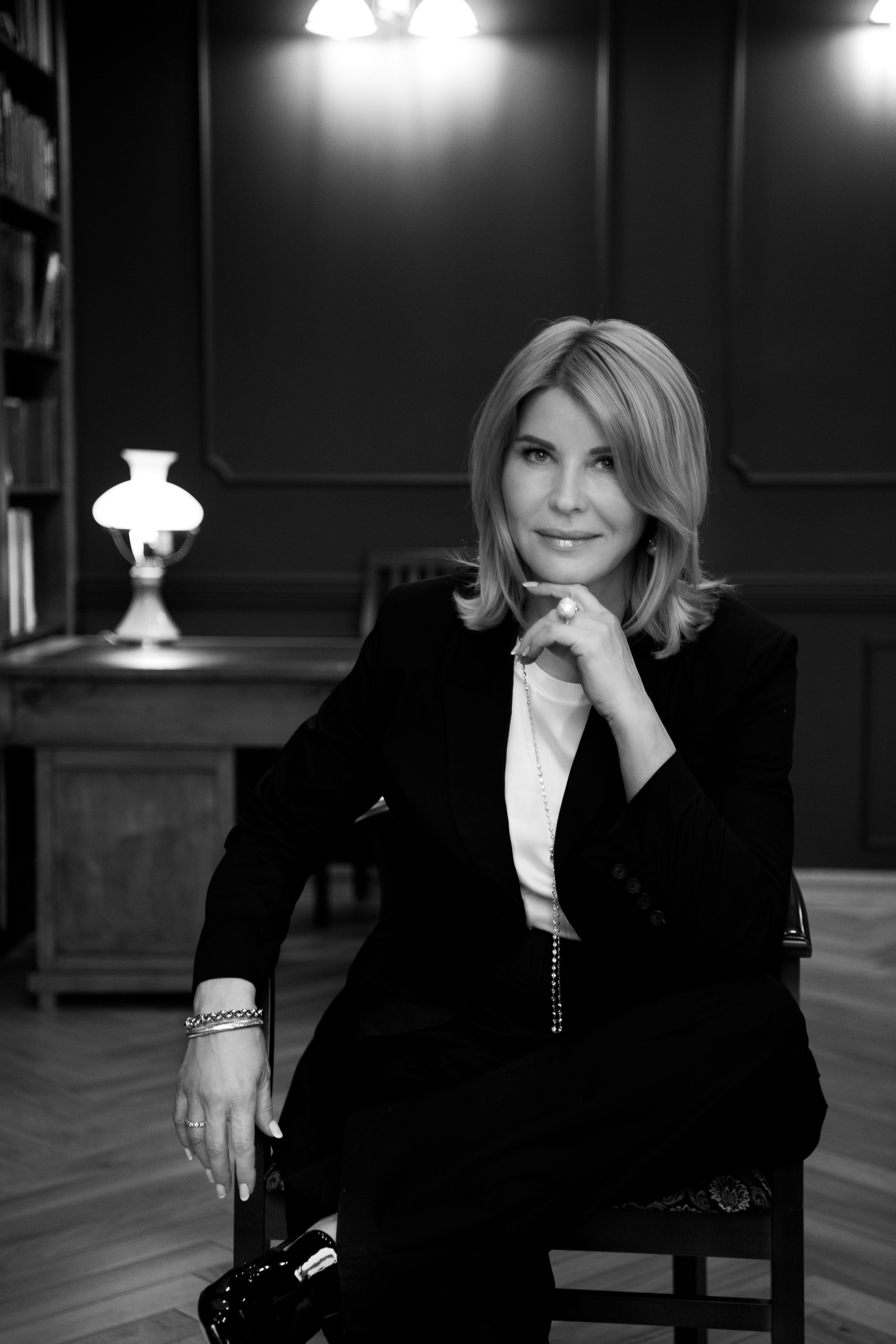 Работа фотографа с журналами. Фотограф в жанре Ню. Татьяна Хасанович. Красноярск