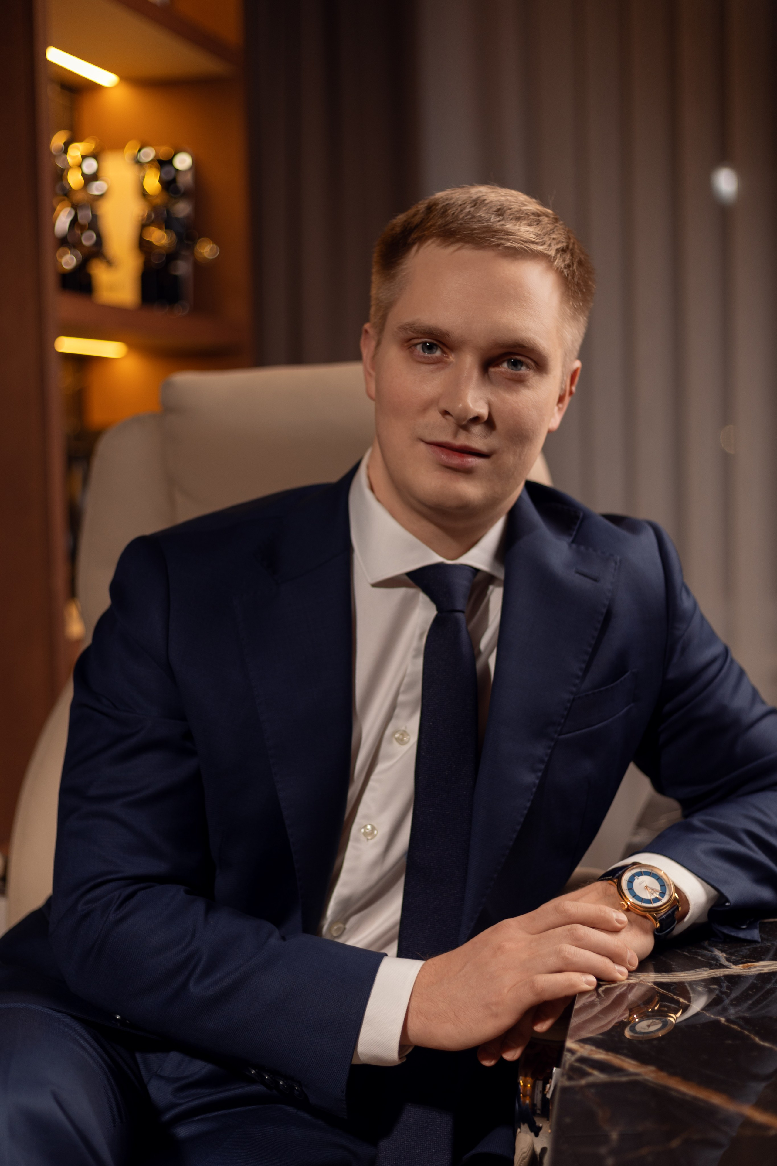 Фотосессия юриста: 4 образа за 2 часа в студии. Кейс. Контент фотограф Казань Татьяна Горина