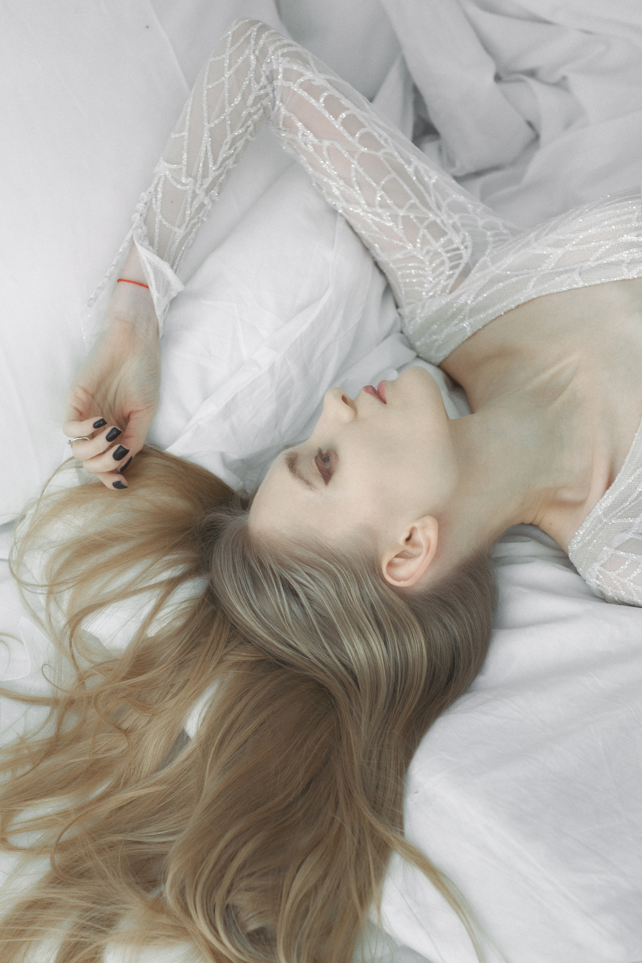 Свадебная фотосессия на кровати