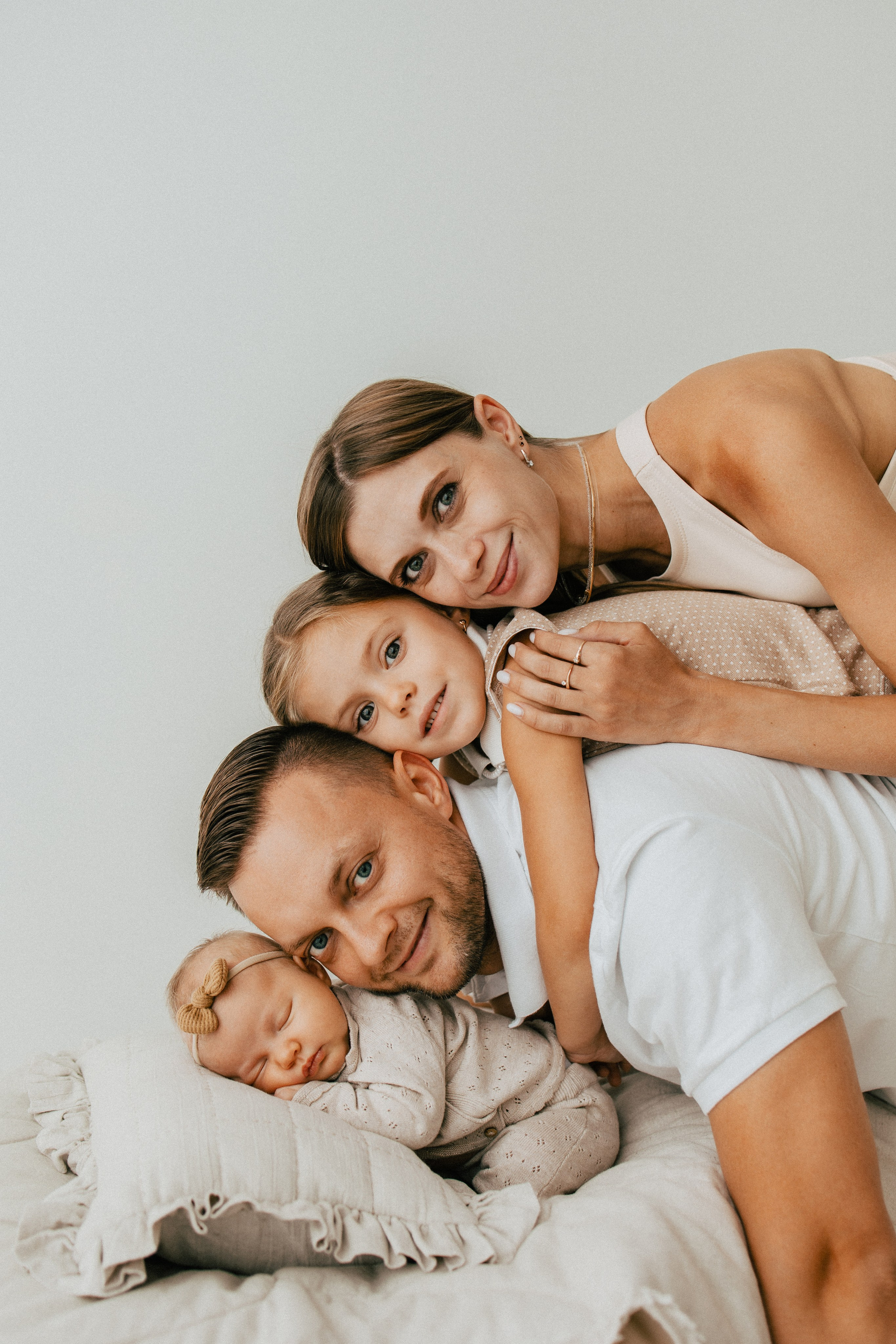 Новорожденные. Фотограф новорожденных, детей и беременности г. Волгодонск Дарья Илькова