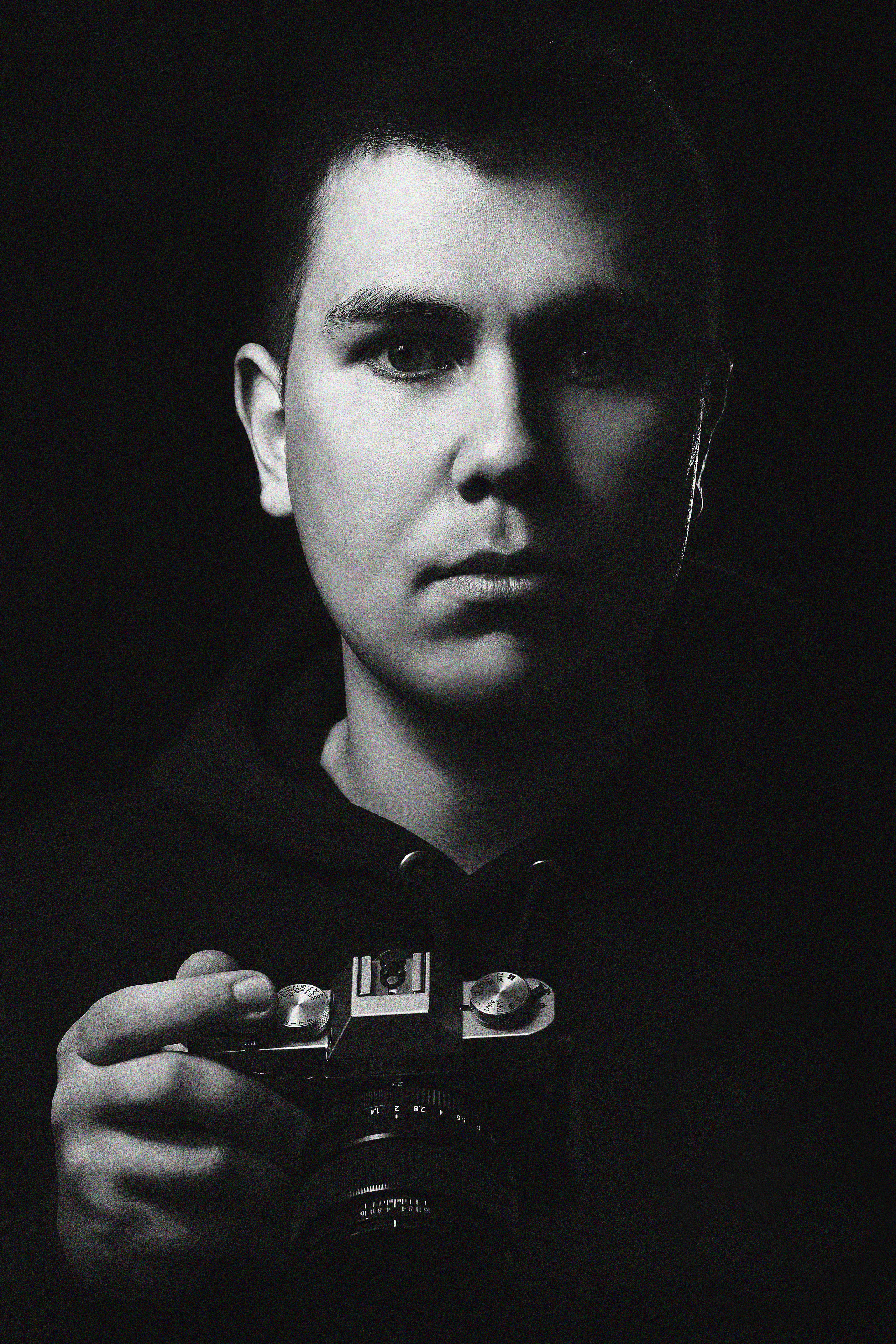 Контакты. Портретный фотограф в Чите Раков Иван