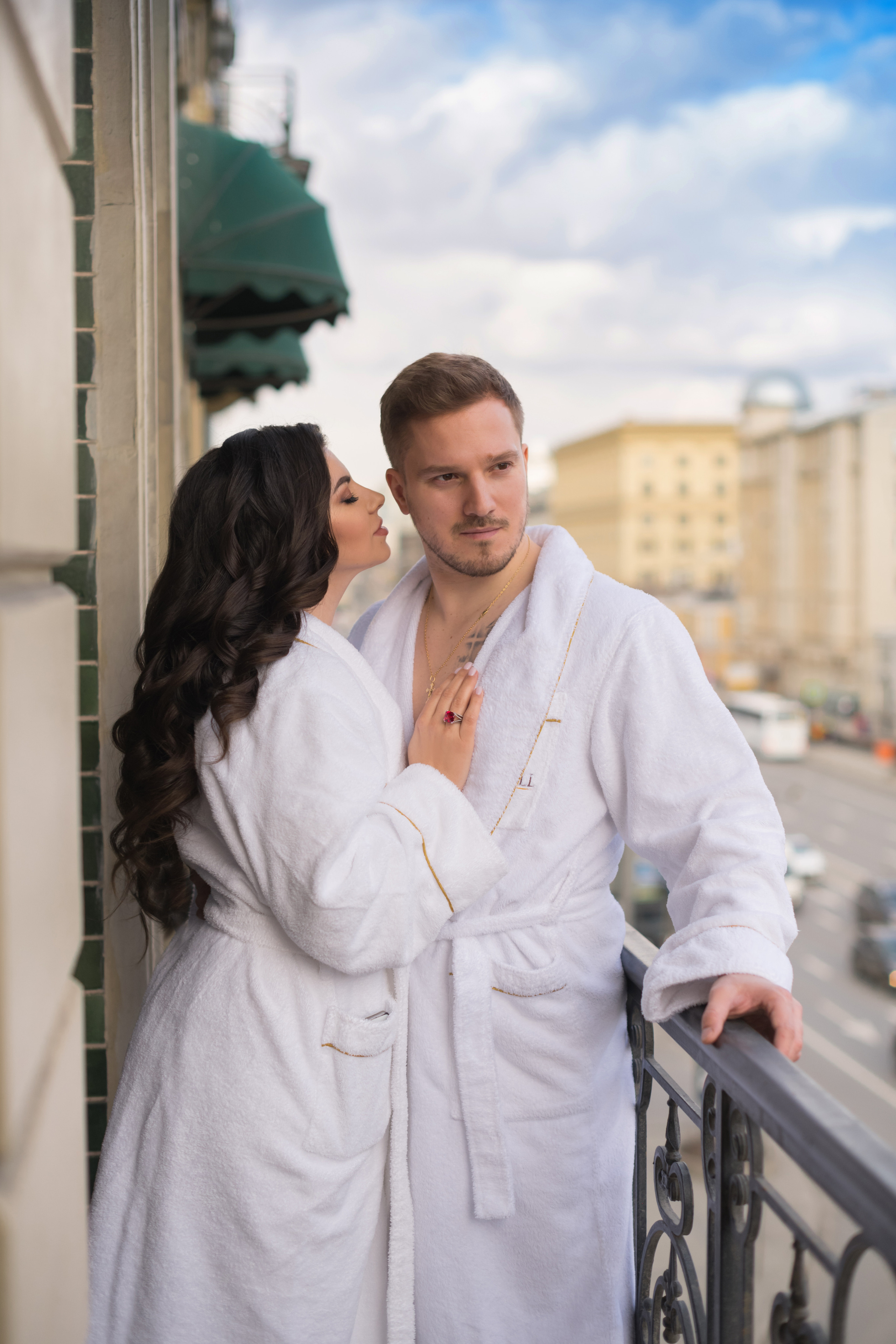 Фотодень в отеле с балконом. 22 и 23 апреля. Женский и семейный фотограф в Москве. Мария Апарина