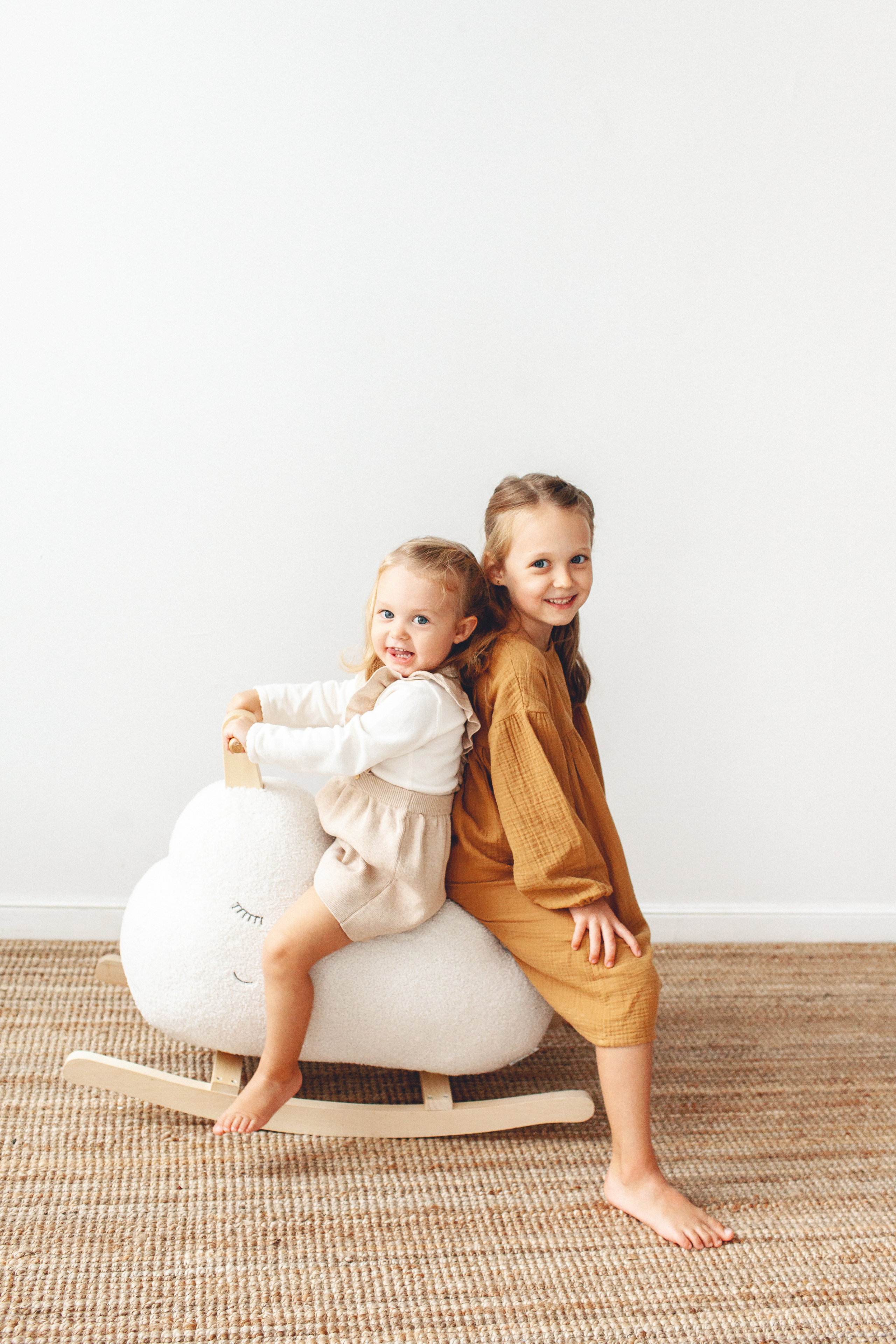 Backstage со съёмки сестёр. Детский фотограф в Самаре