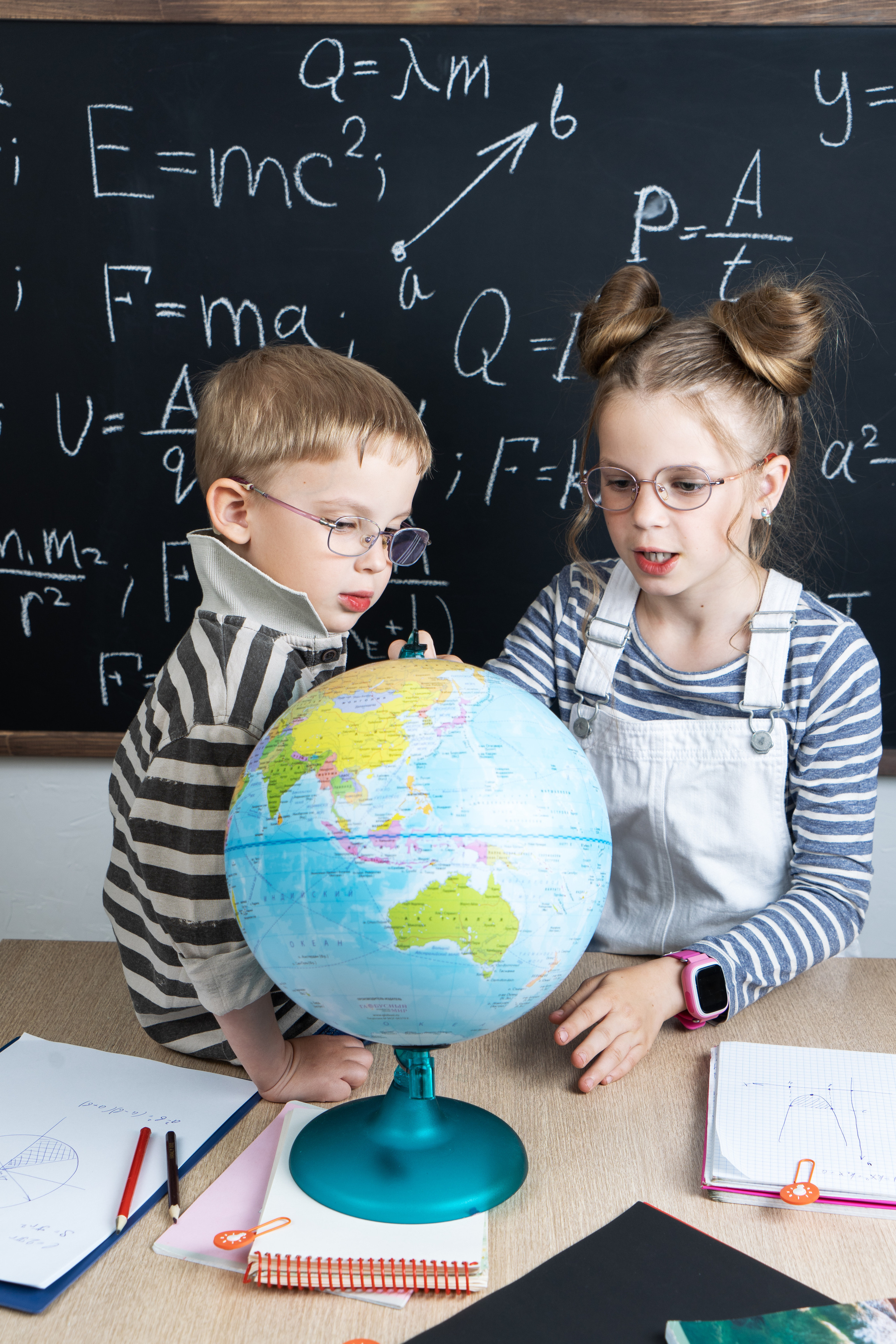 Снова в школу. Купить коммерческие фотографии для использования в дизайне и рекламе