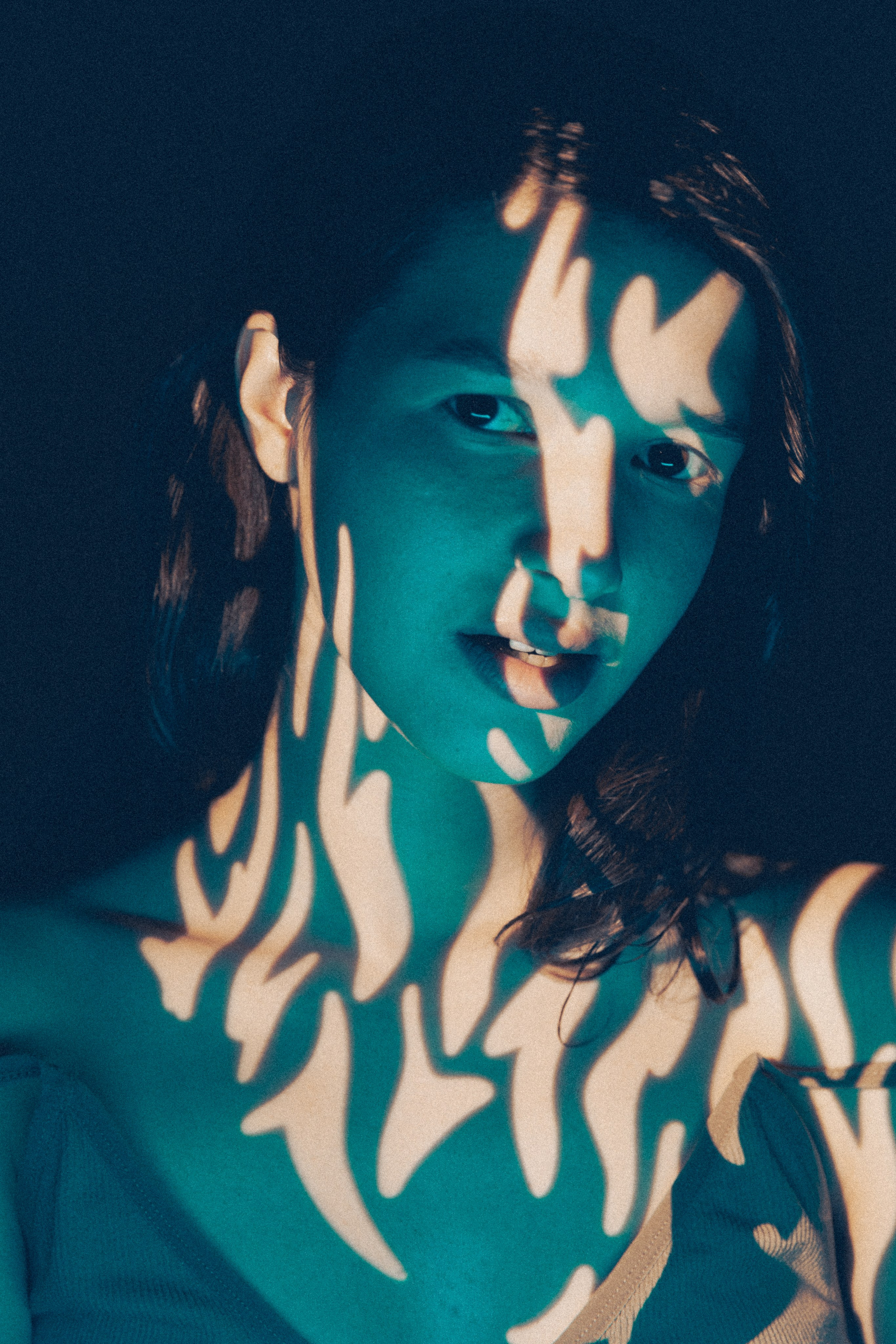 Ксения. Маски Габо и жесткий свет. Фотограф в Санкт-Петербурге Алена Сертакова