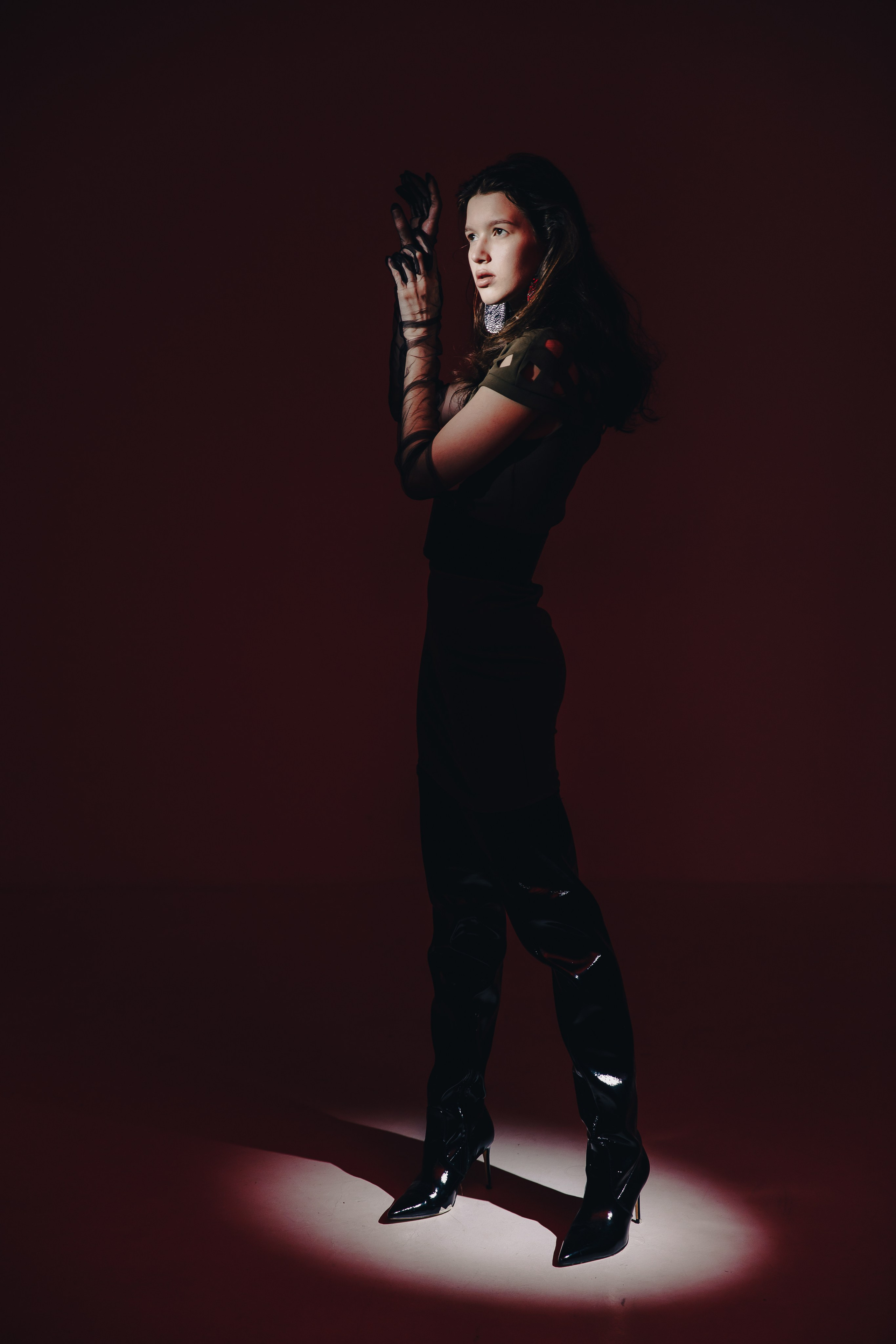 Ксения. Маски Габо и жесткий свет. Фотограф в Санкт-Петербурге Алена Сертакова